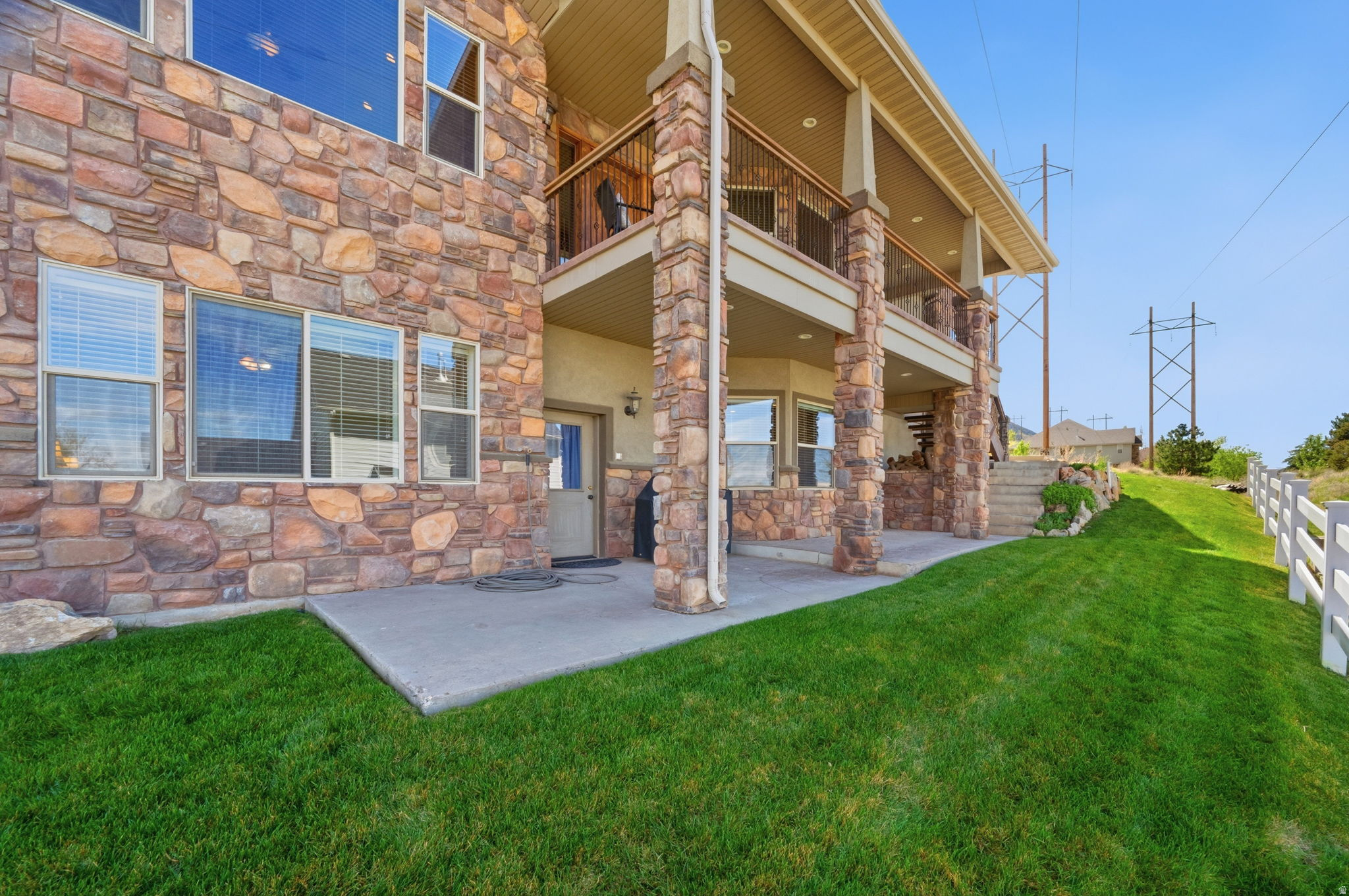OAK TERRACE - Residential