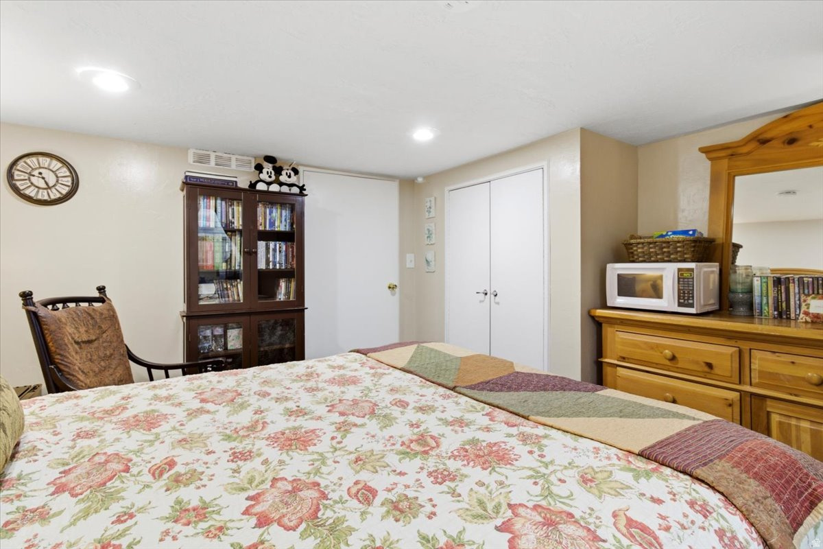 INTERMOUNTAIN SANPETE COUNTY - Residential