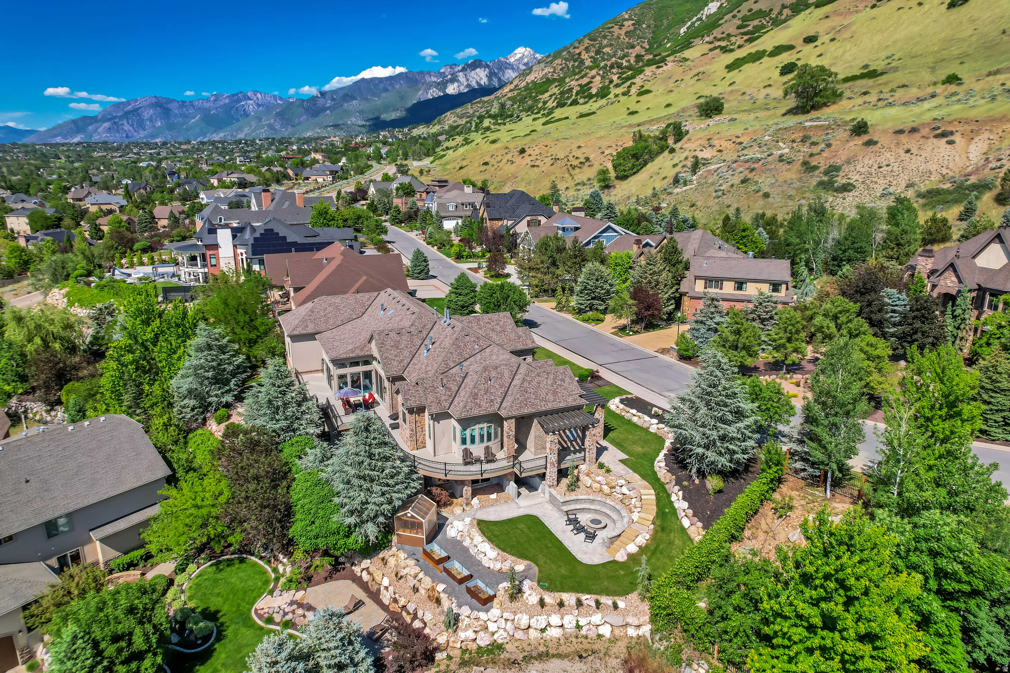 HICKORY RIDGE - Residential