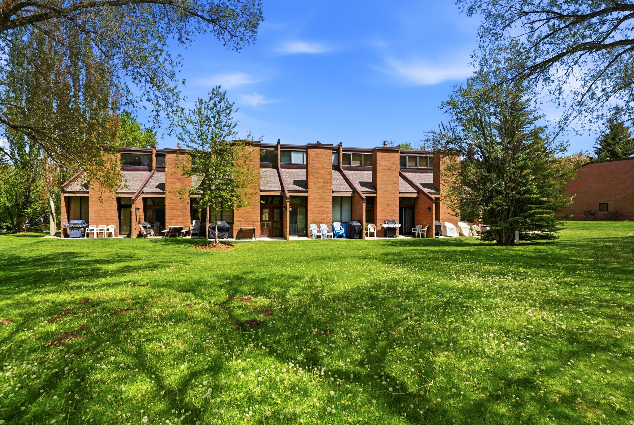 PARK AVENUE CONDOMINIUMS - Residential