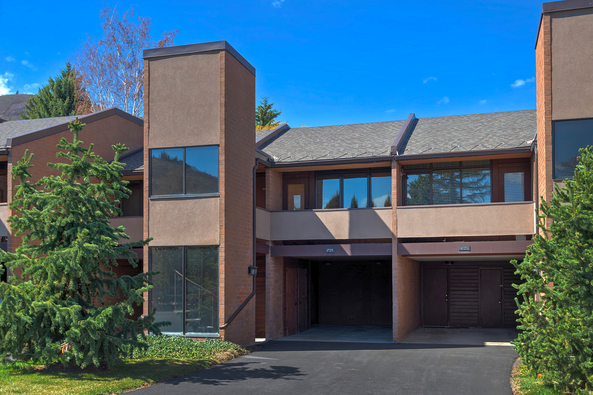 PARK AVENUE CONDOMINIUMS - Residential