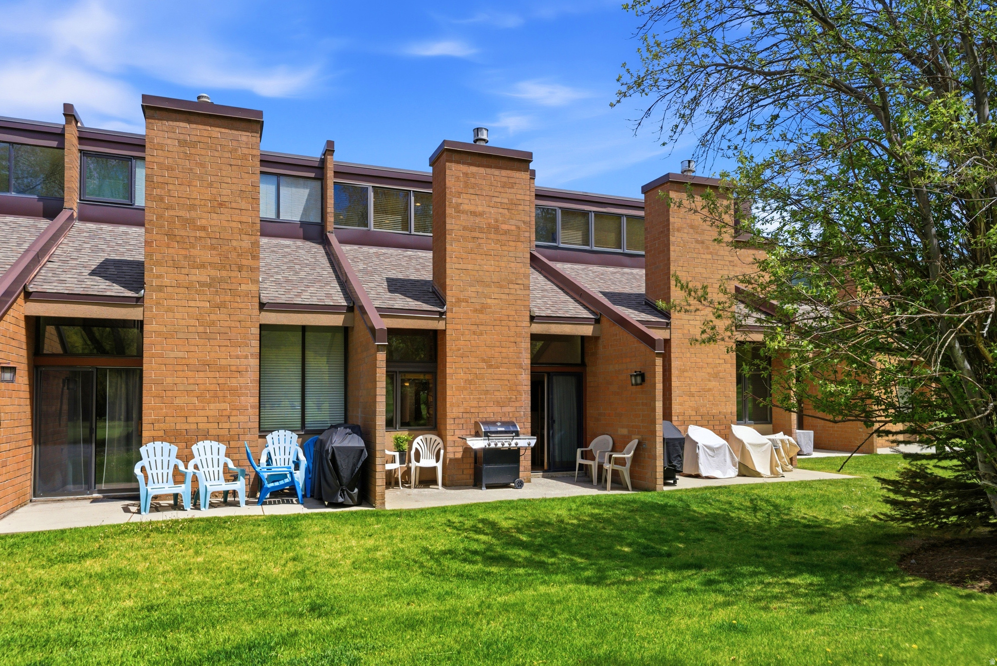 PARK AVENUE CONDOMINIUMS - Residential