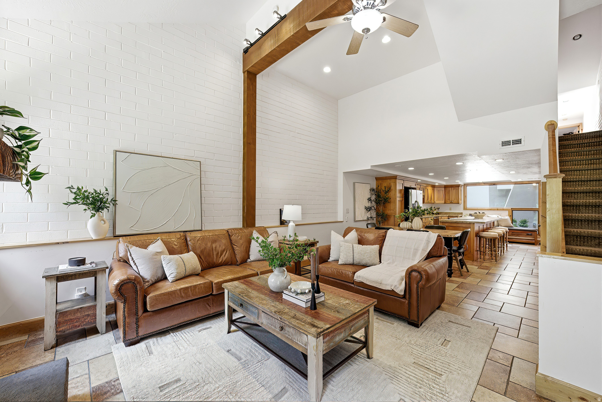 PARK AVENUE CONDOMINIUMS - Residential