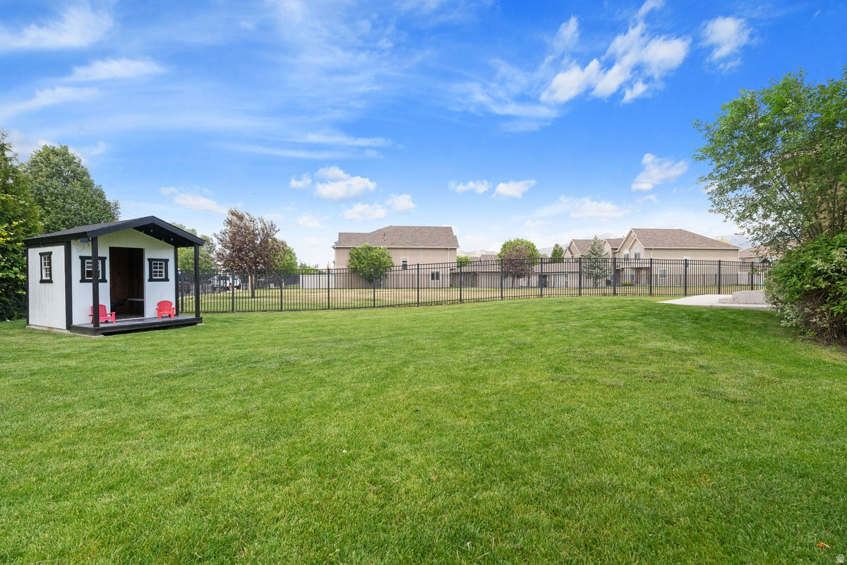 GRAY'S FARM - Residential