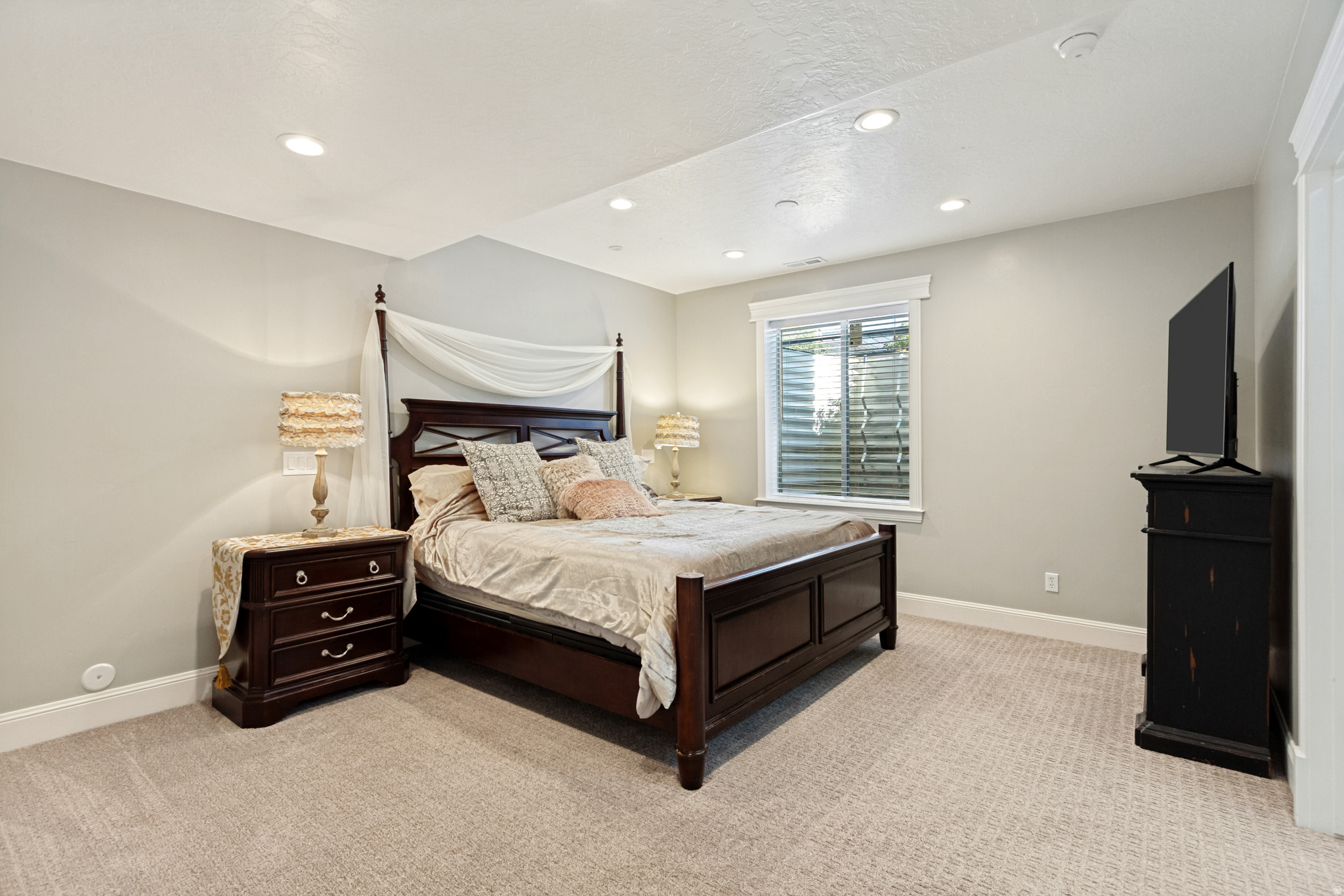 SUNNY RIDGE - Residential