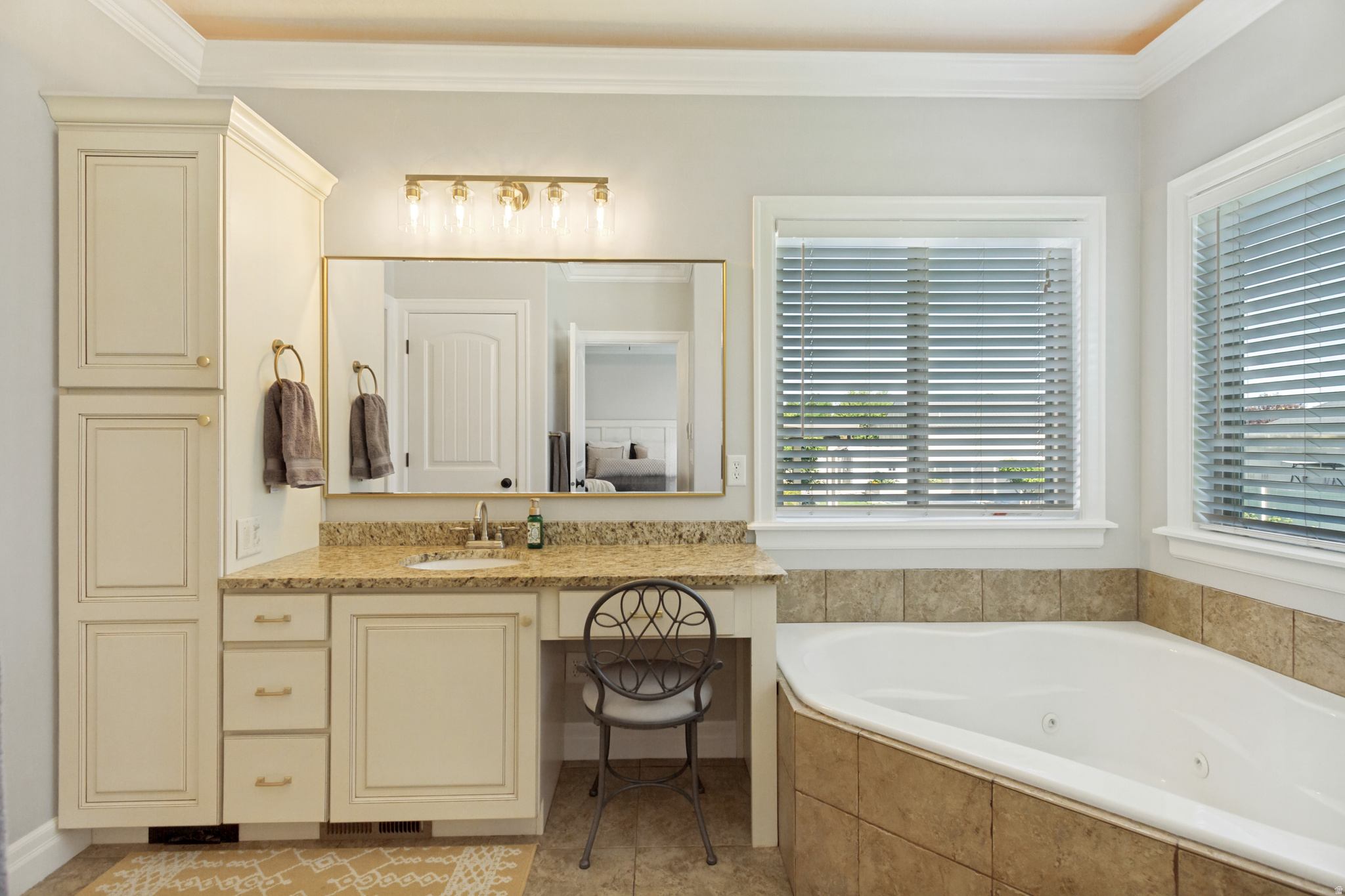 SUNNY RIDGE - Residential