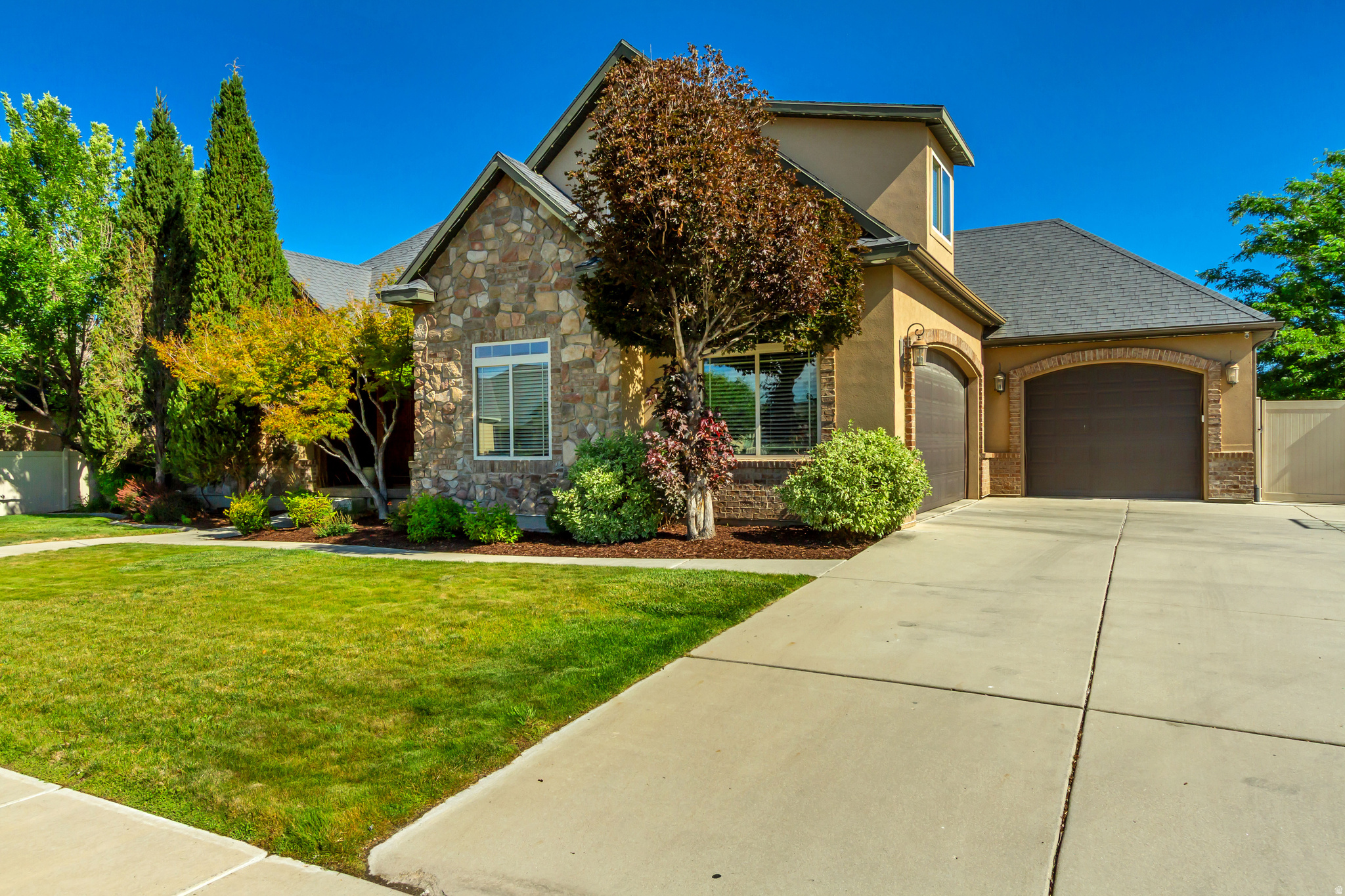SUNNY RIDGE - Residential