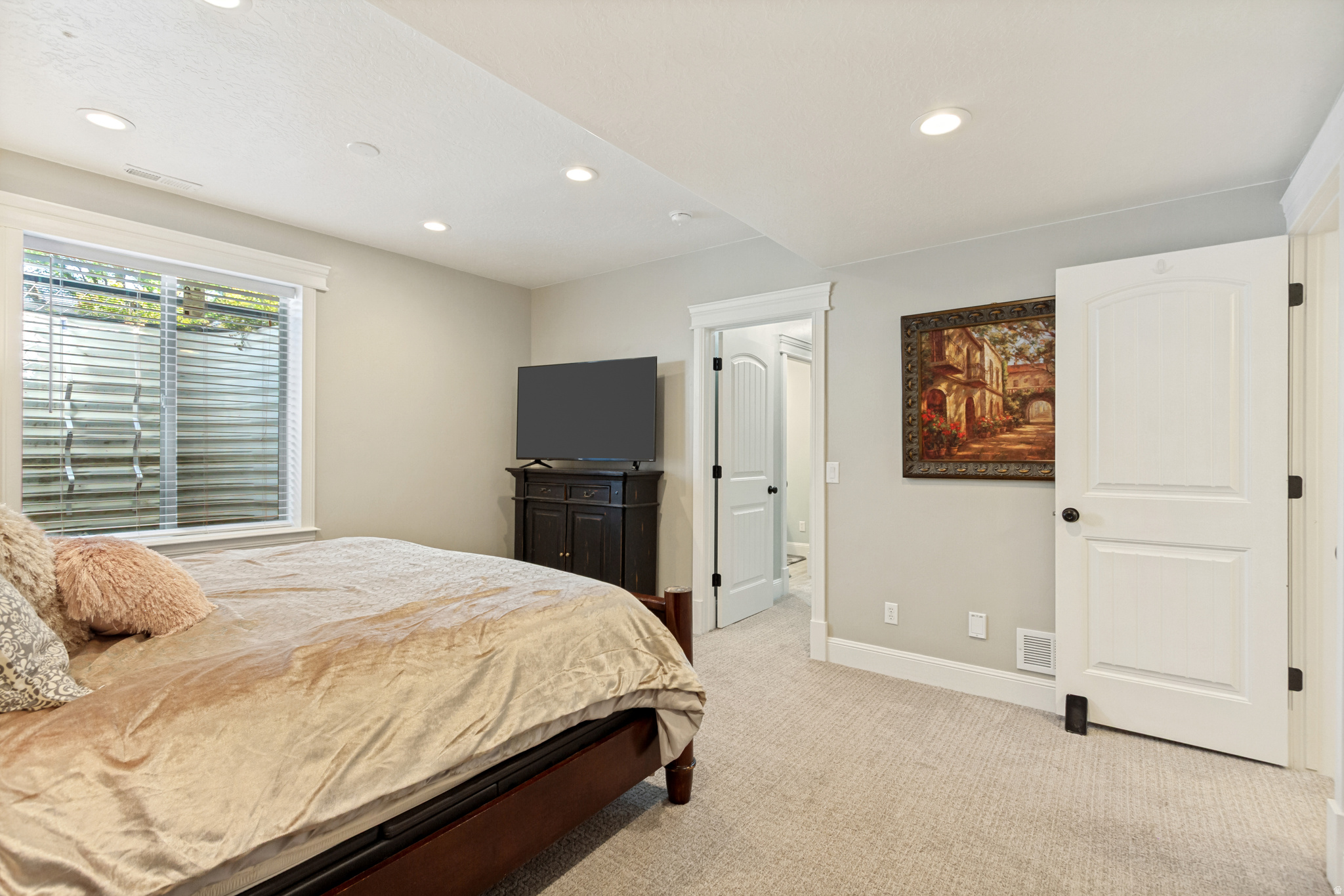 SUNNY RIDGE - Residential