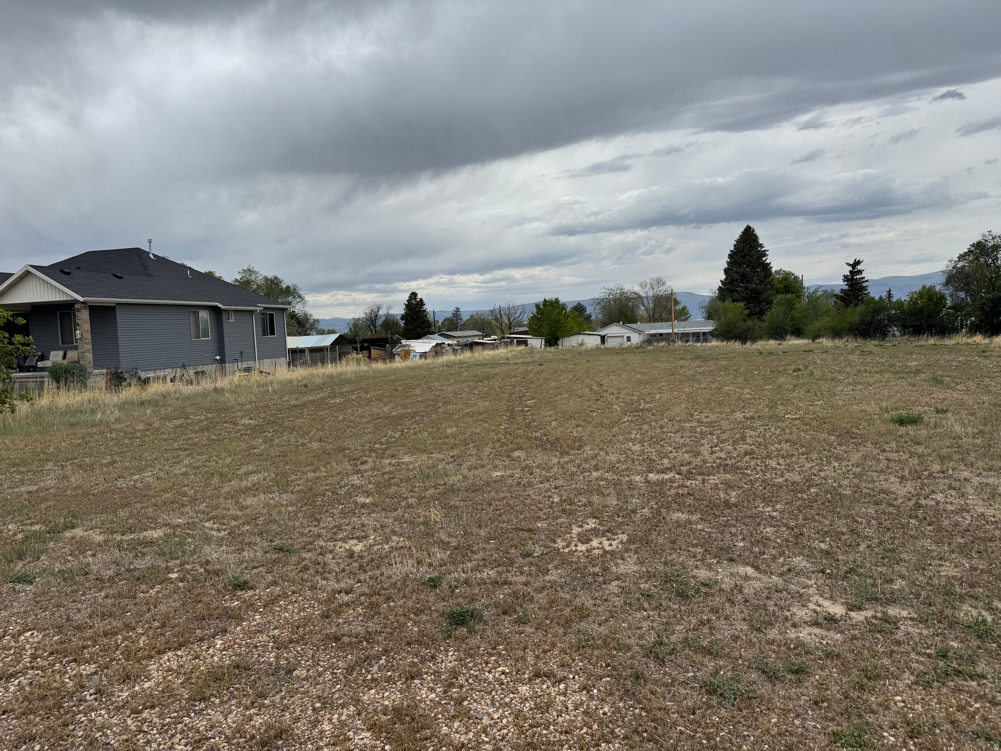 Come and build your dream home on this half acre parcel in the heart of Mount Pleasant; utilities are nearby; in close proximity to school, shopping and recreational activities.