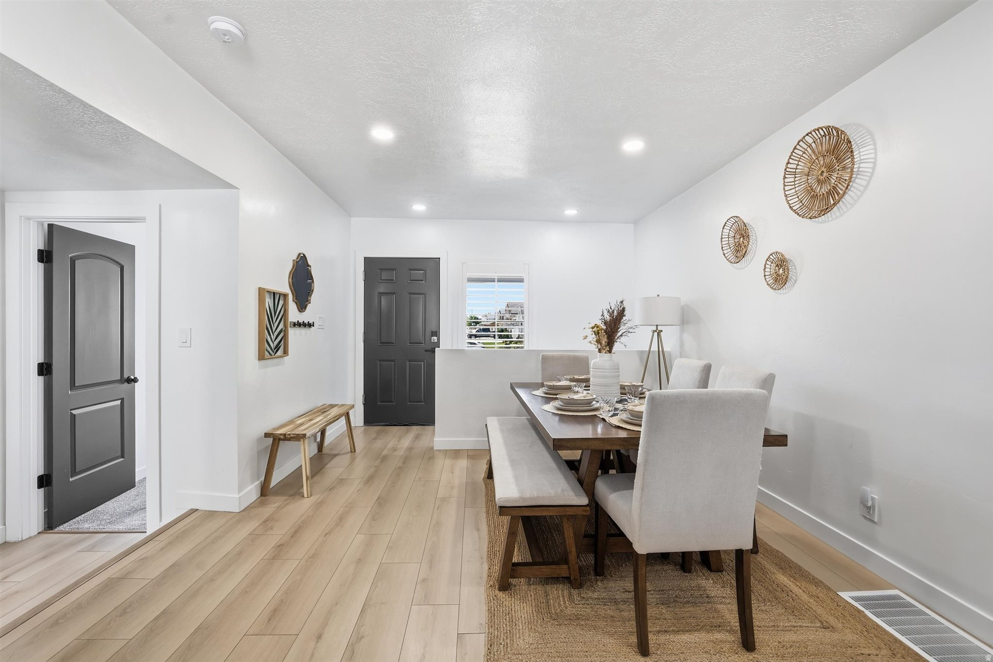 KRISTEN KOVE - Residential