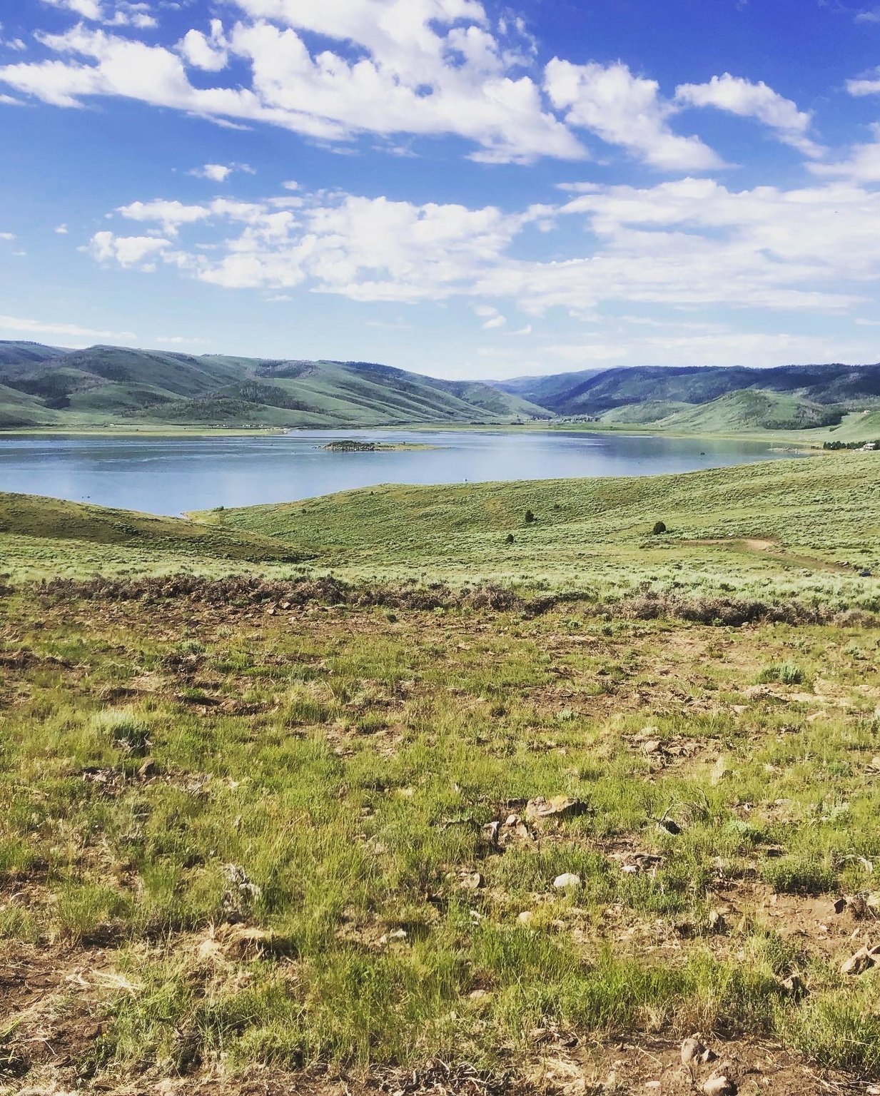 Beautiful views everywhere you look. Private, gated community with common area providing ball courts and pavilion. So many fun activities to do like, boating, fishing, hunting, hiking and town celebrations. Excellent area for peace and quiet year around.