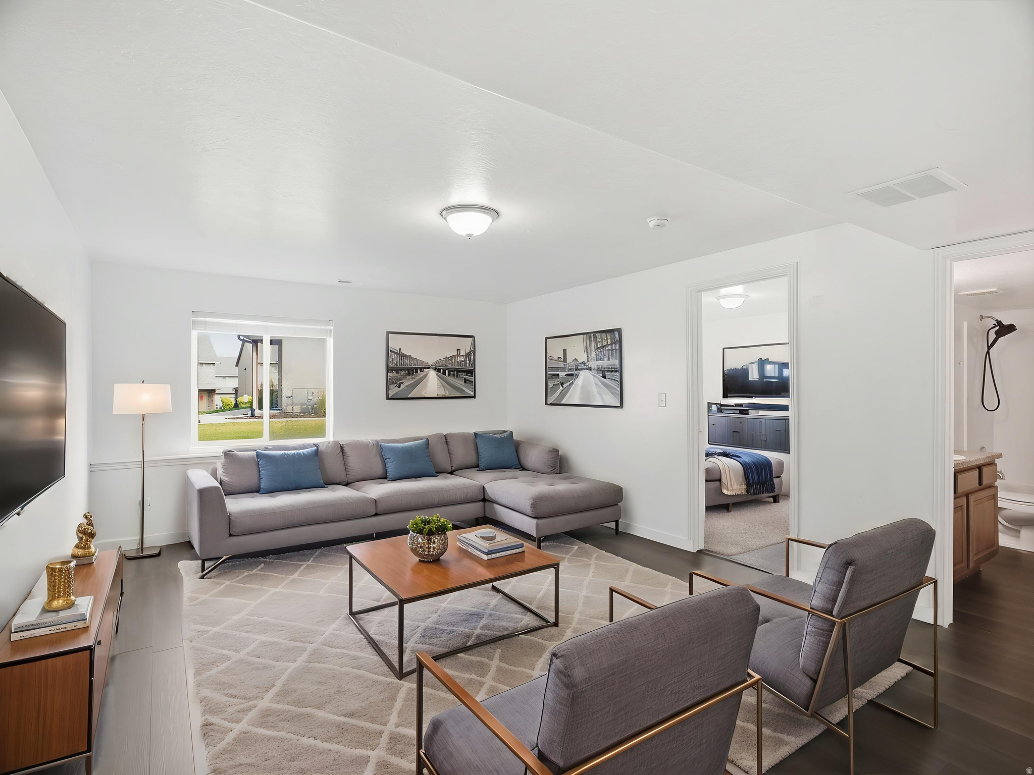 WHISPERING WILLOW - Residential