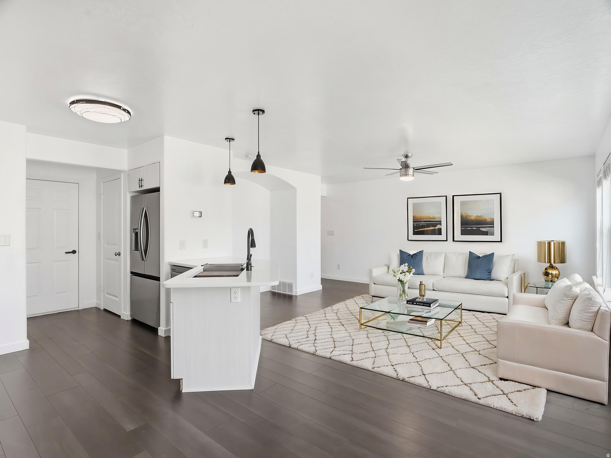 WHISPERING WILLOW - Residential