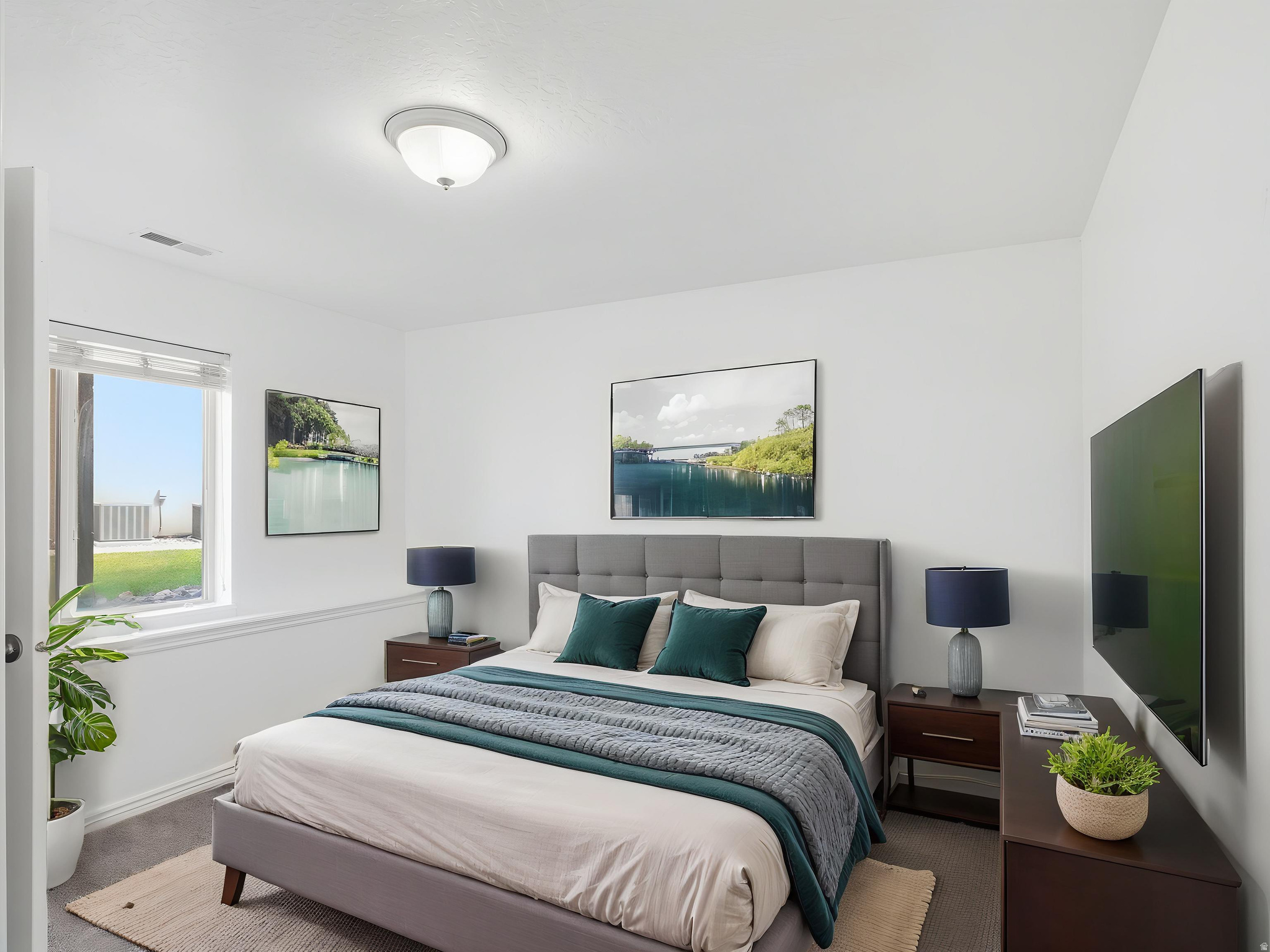 WHISPERING WILLOW - Residential