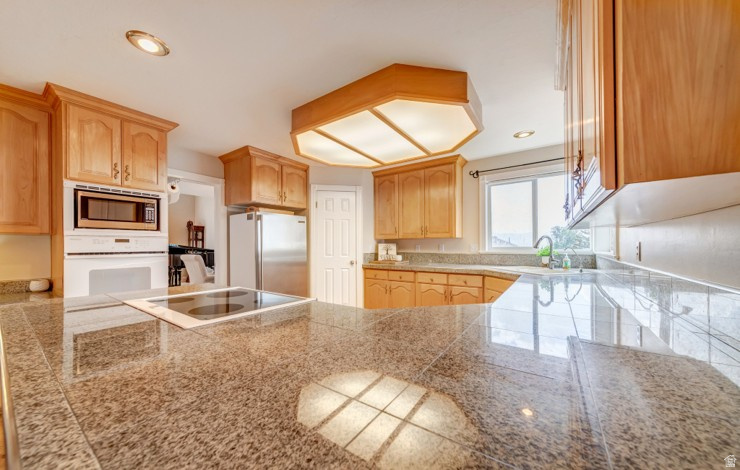 EASTRIDGE V - Residential
