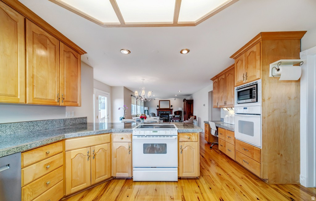 EASTRIDGE V - Residential