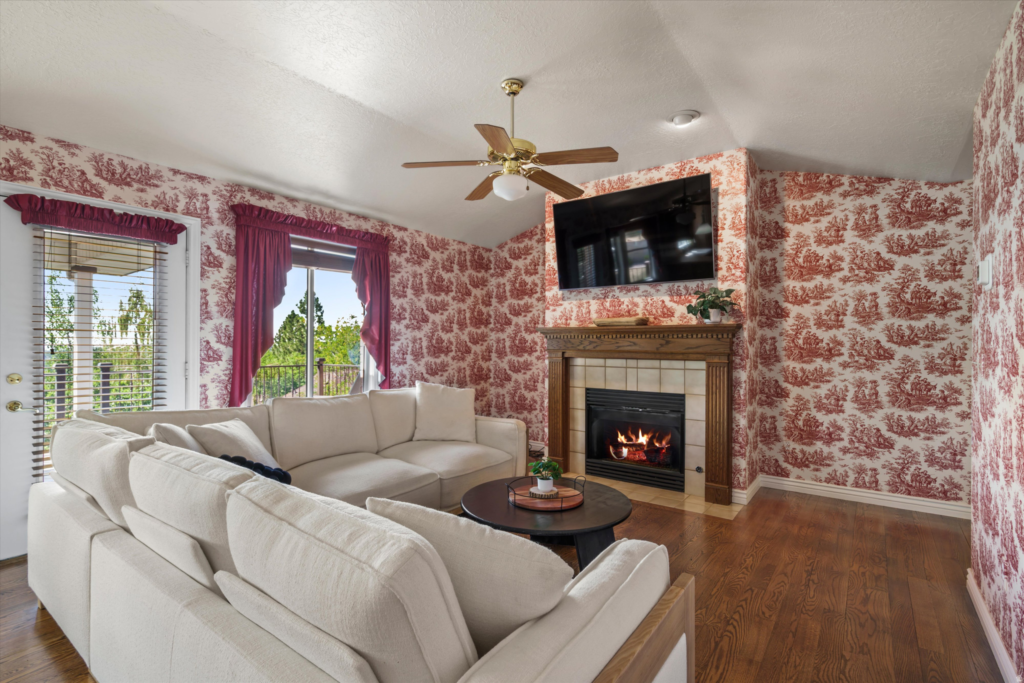 SNOW CANYON - Residential