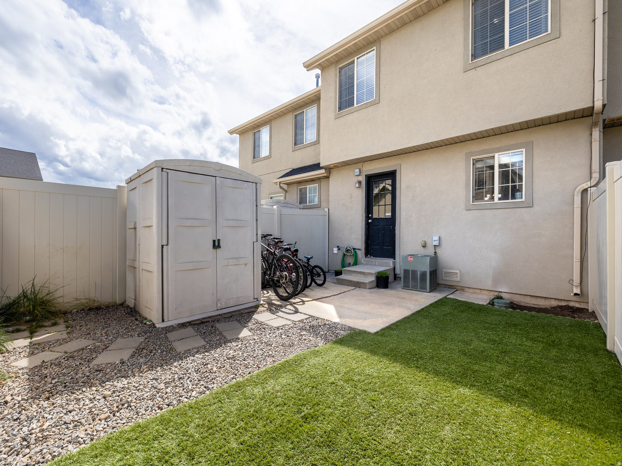 TOWNHOMES AT CAMELOT - Residential