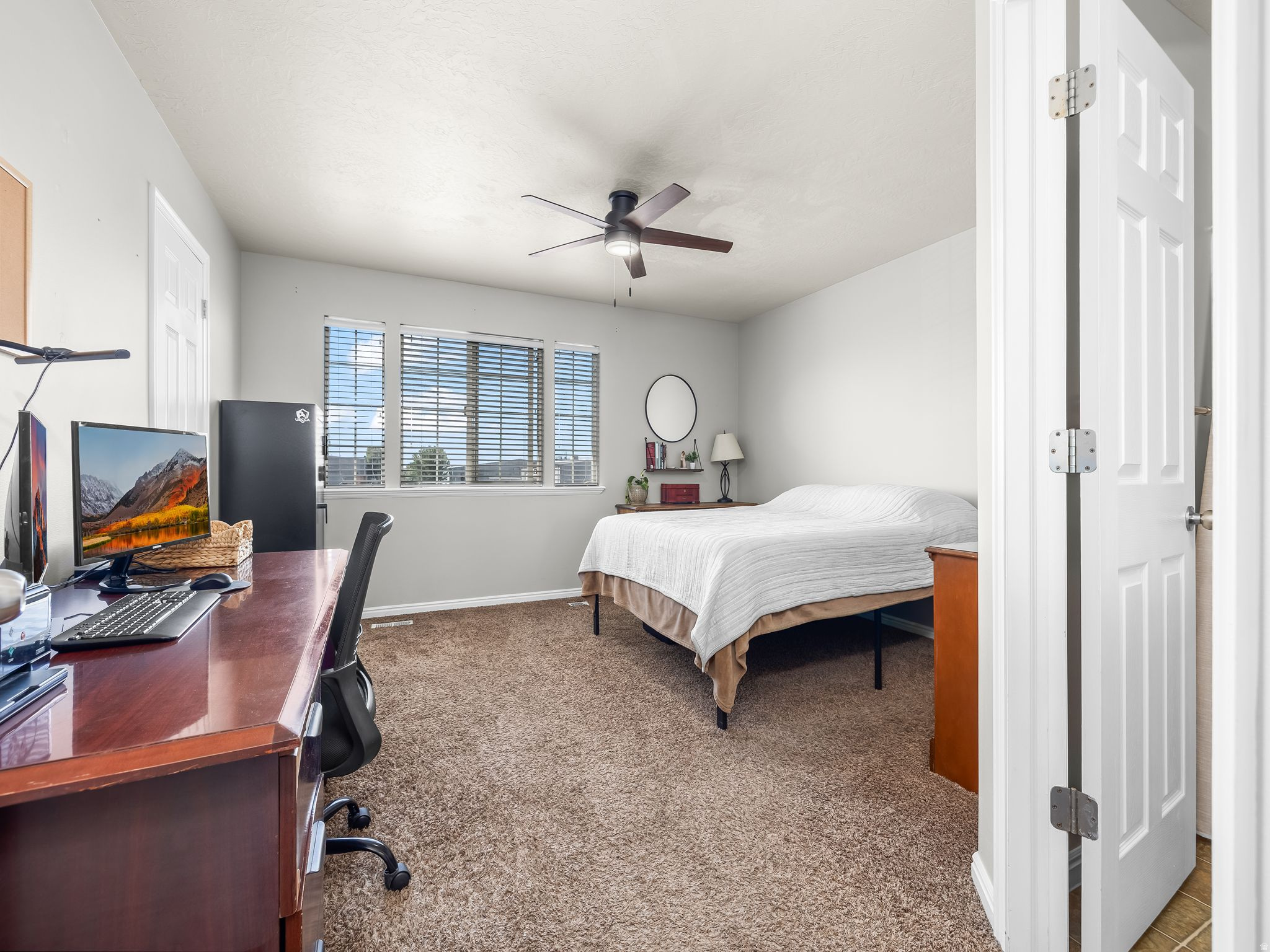TOWNHOMES AT CAMELOT - Residential
