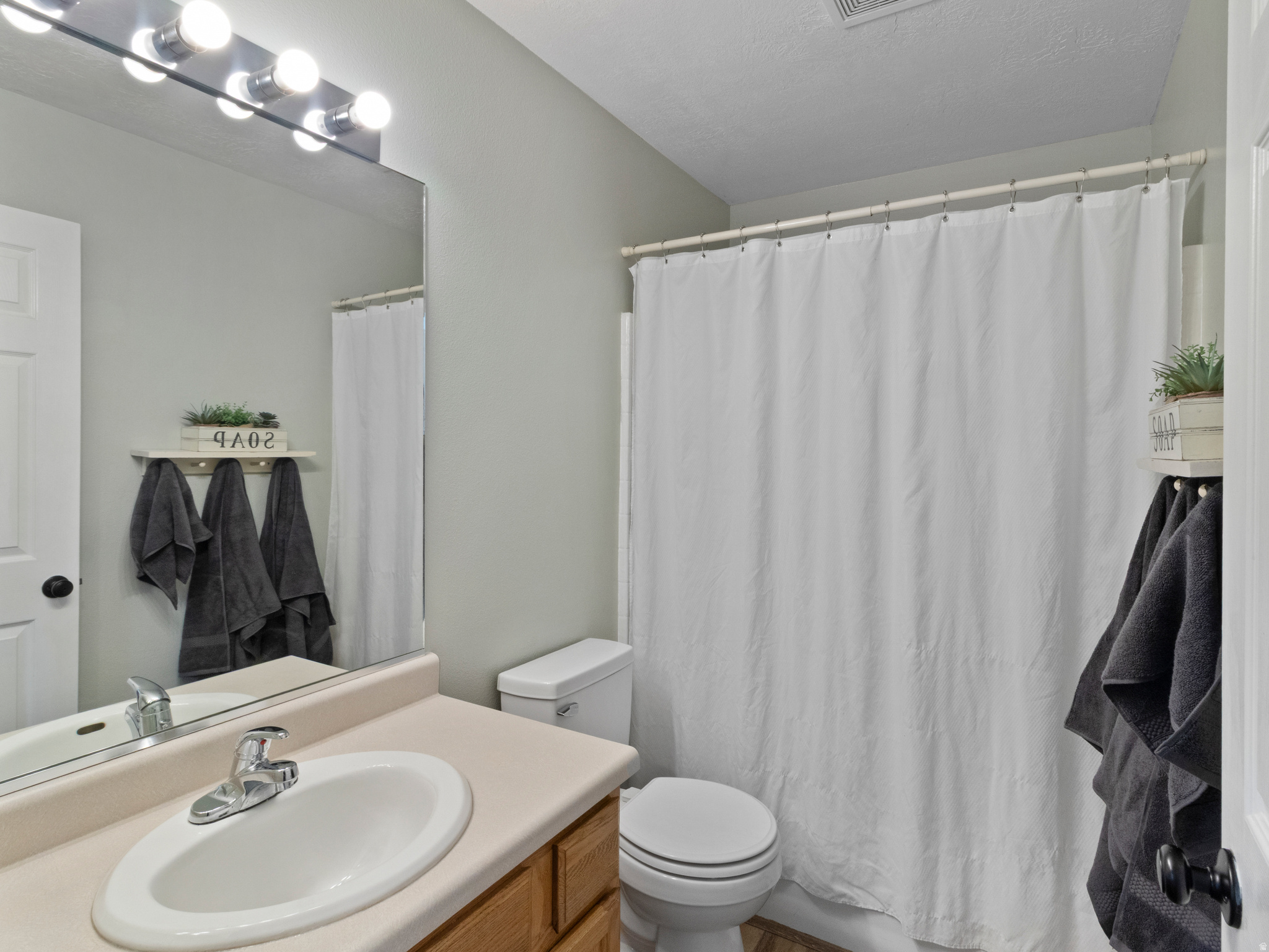 MEADOW CREEK VILLAGE - Residential