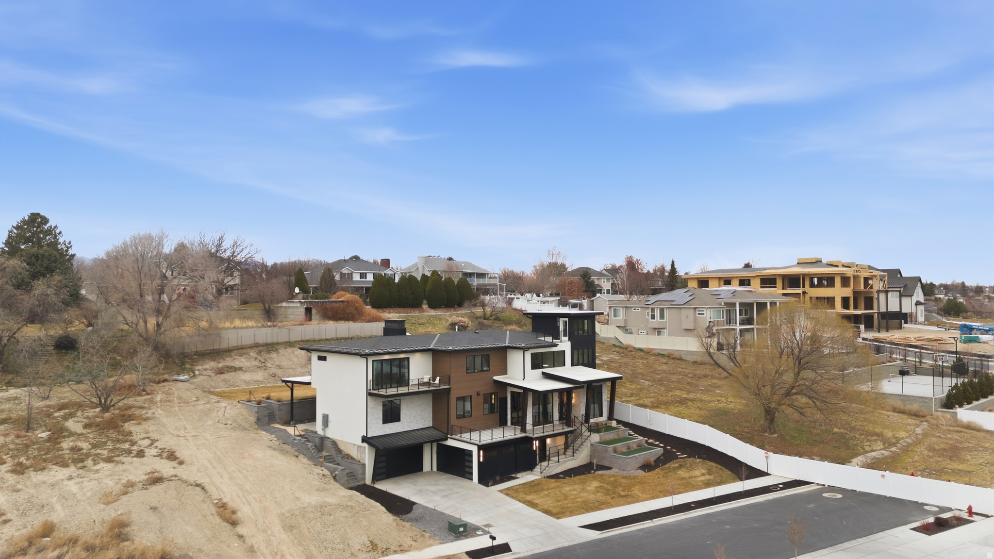 CLOVER RIDGE - Residential