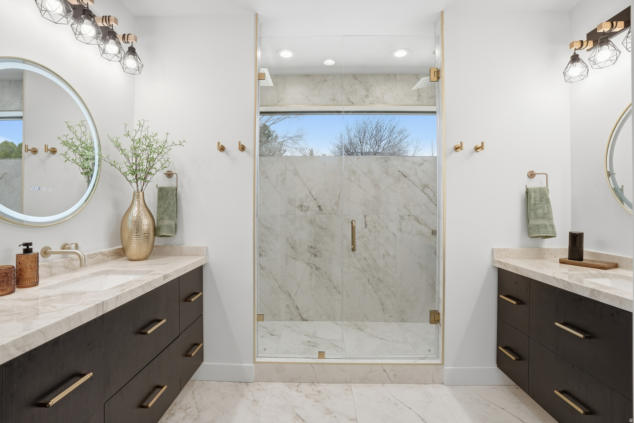 CLOVER RIDGE - Residential