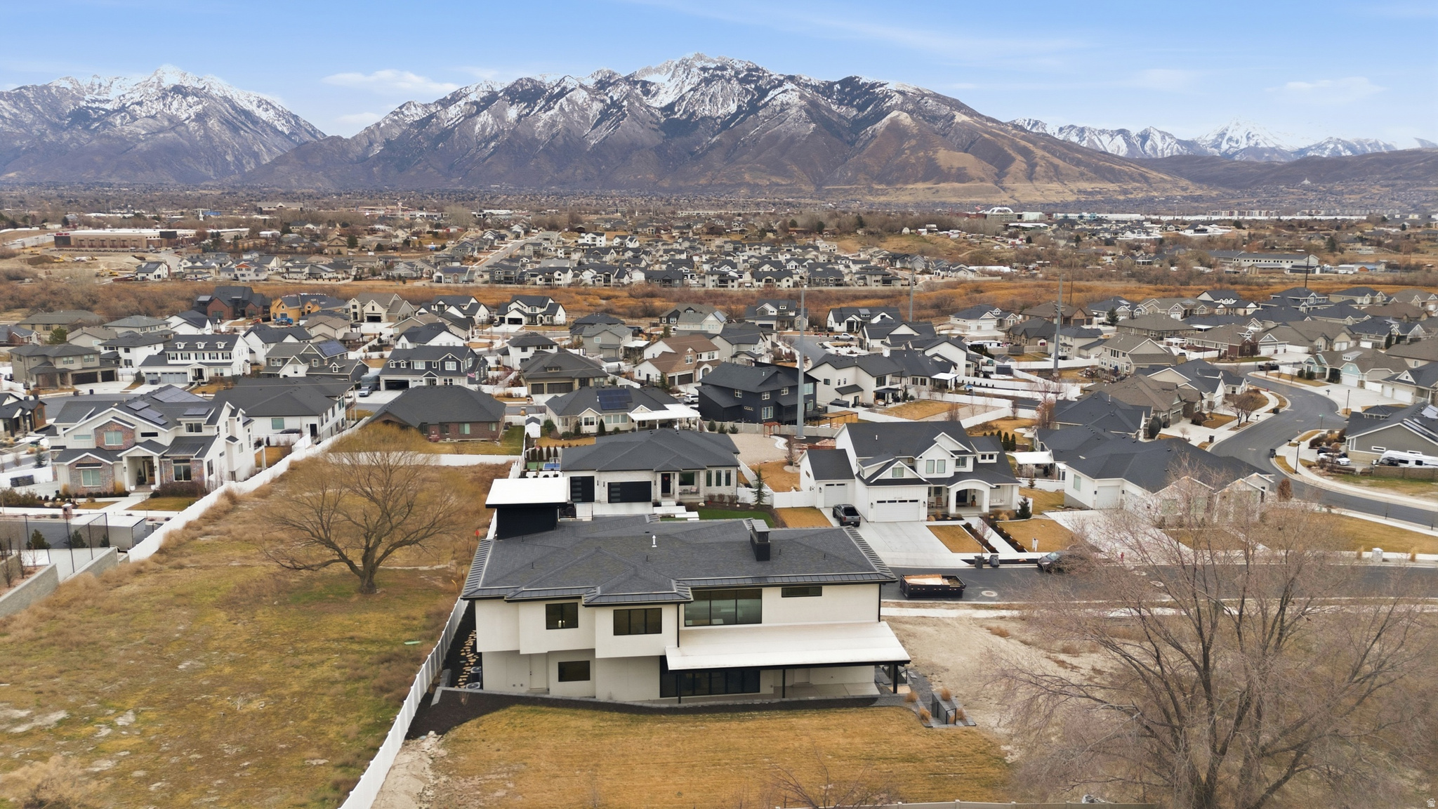 CLOVER RIDGE - Residential