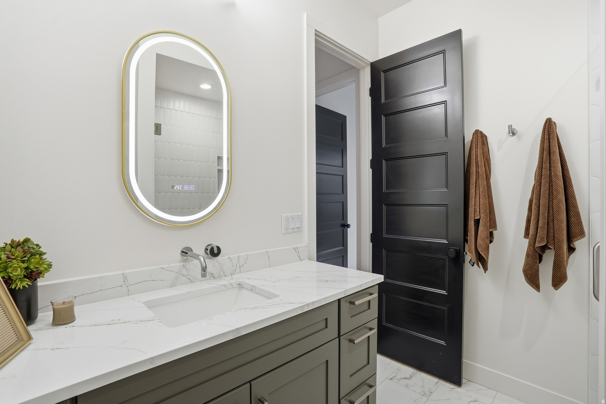 CLOVER RIDGE - Residential