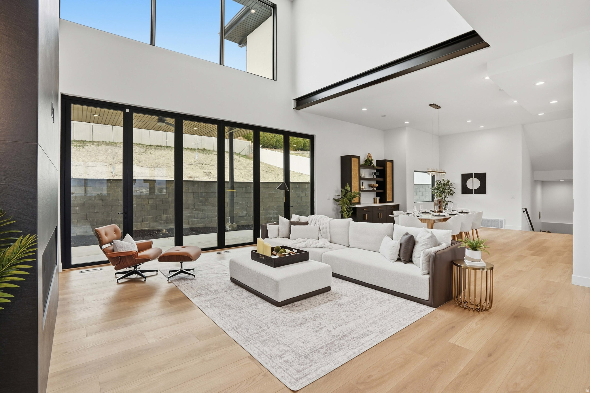 CLOVER RIDGE - Residential