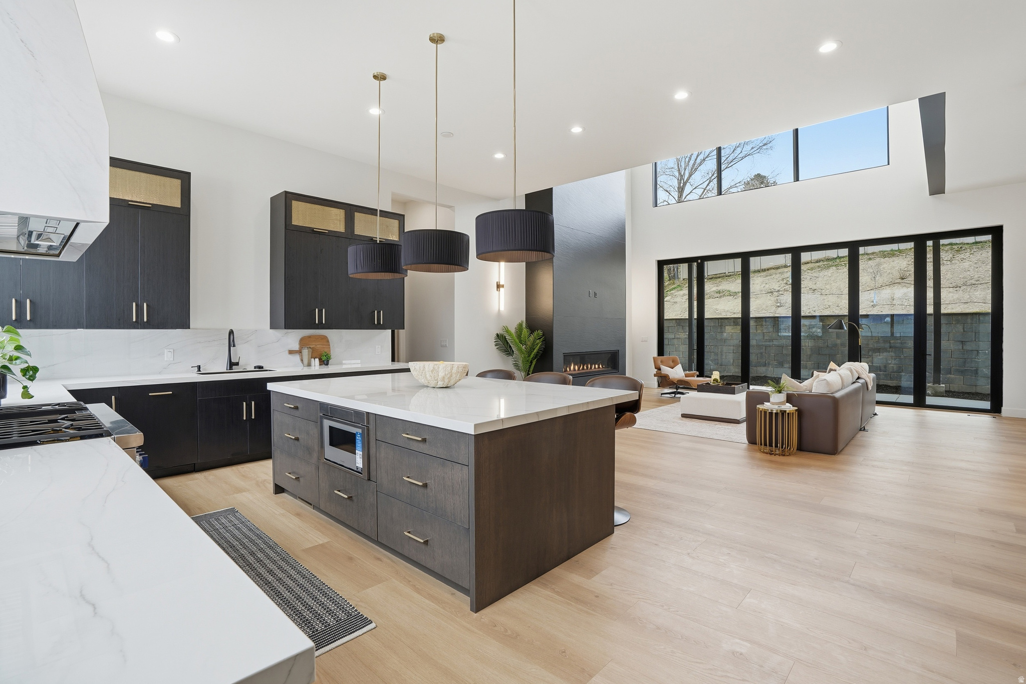 CLOVER RIDGE - Residential