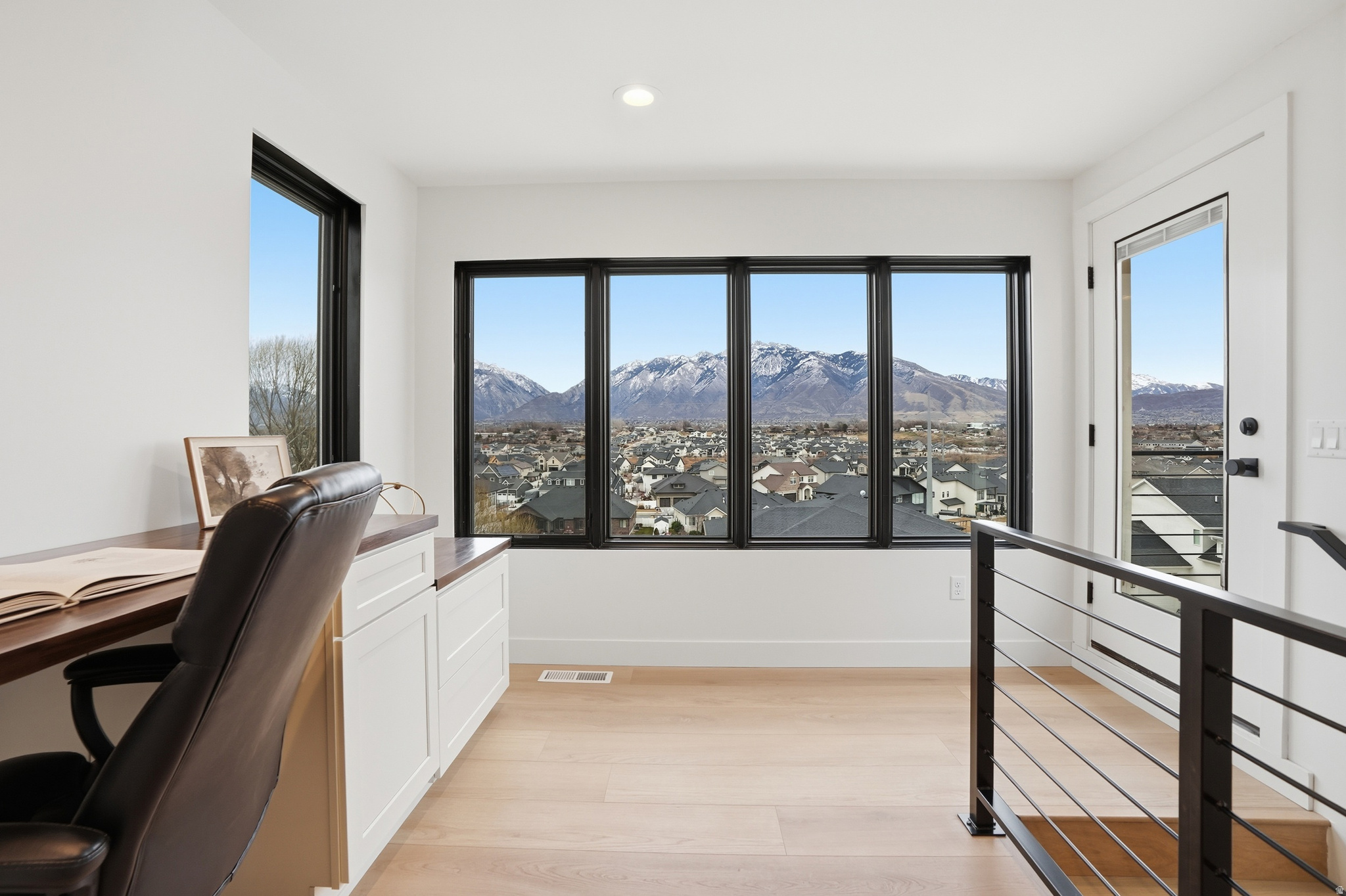 CLOVER RIDGE - Residential