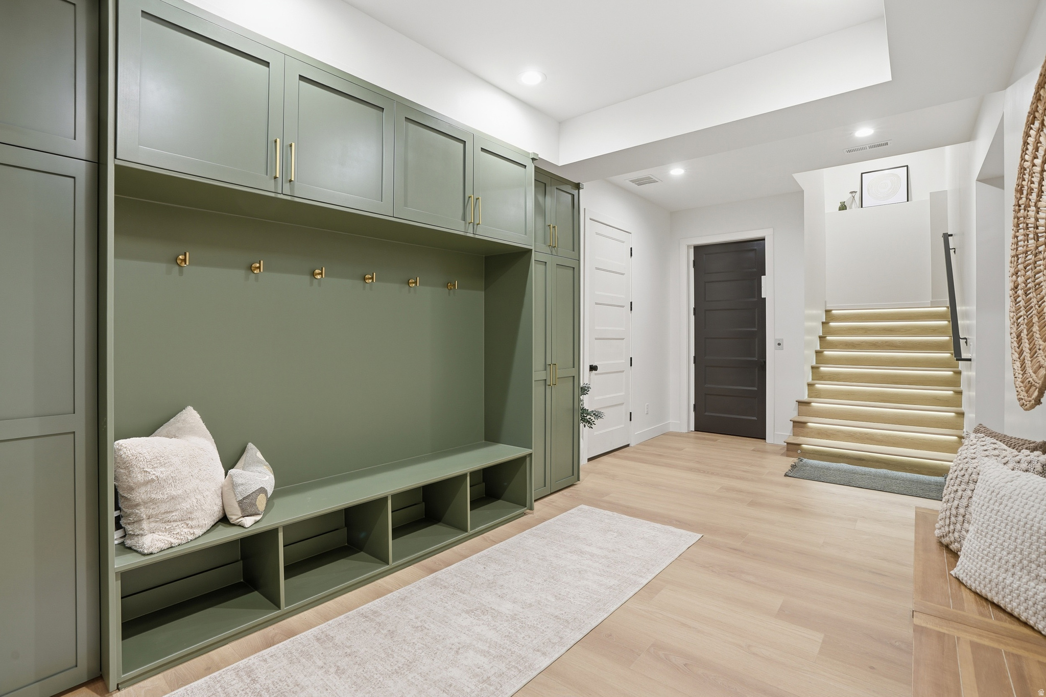 CLOVER RIDGE - Residential