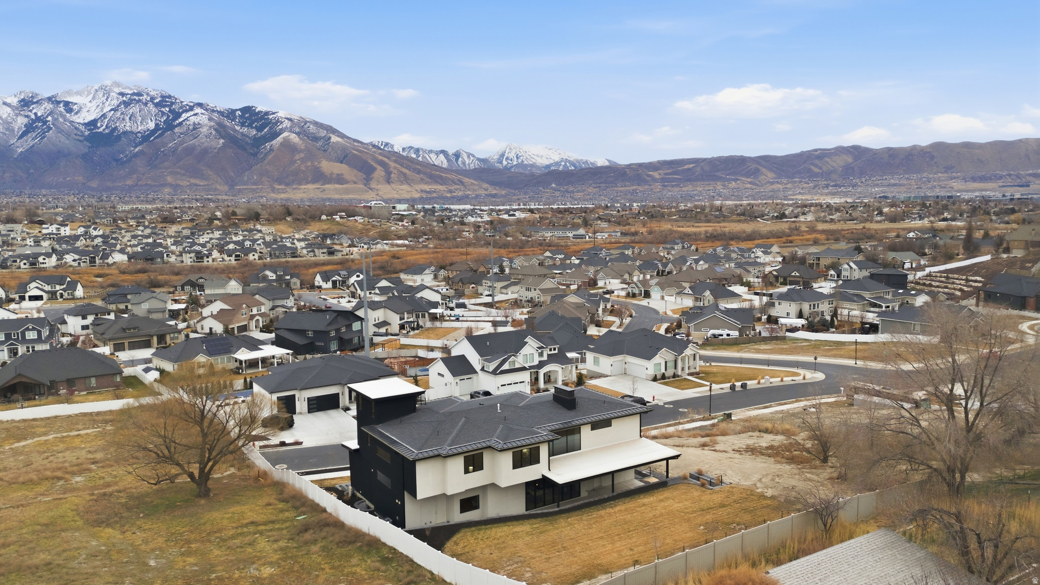 CLOVER RIDGE - Residential
