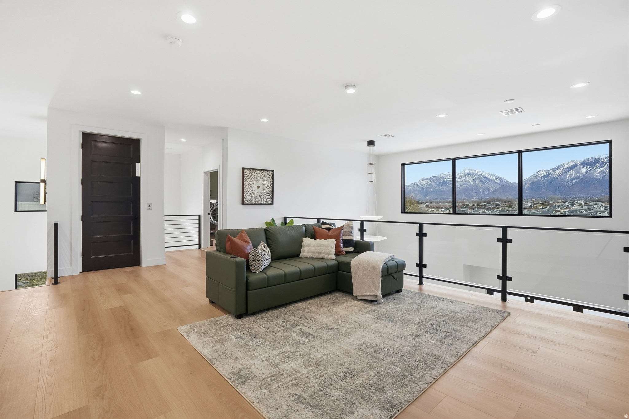 CLOVER RIDGE - Residential