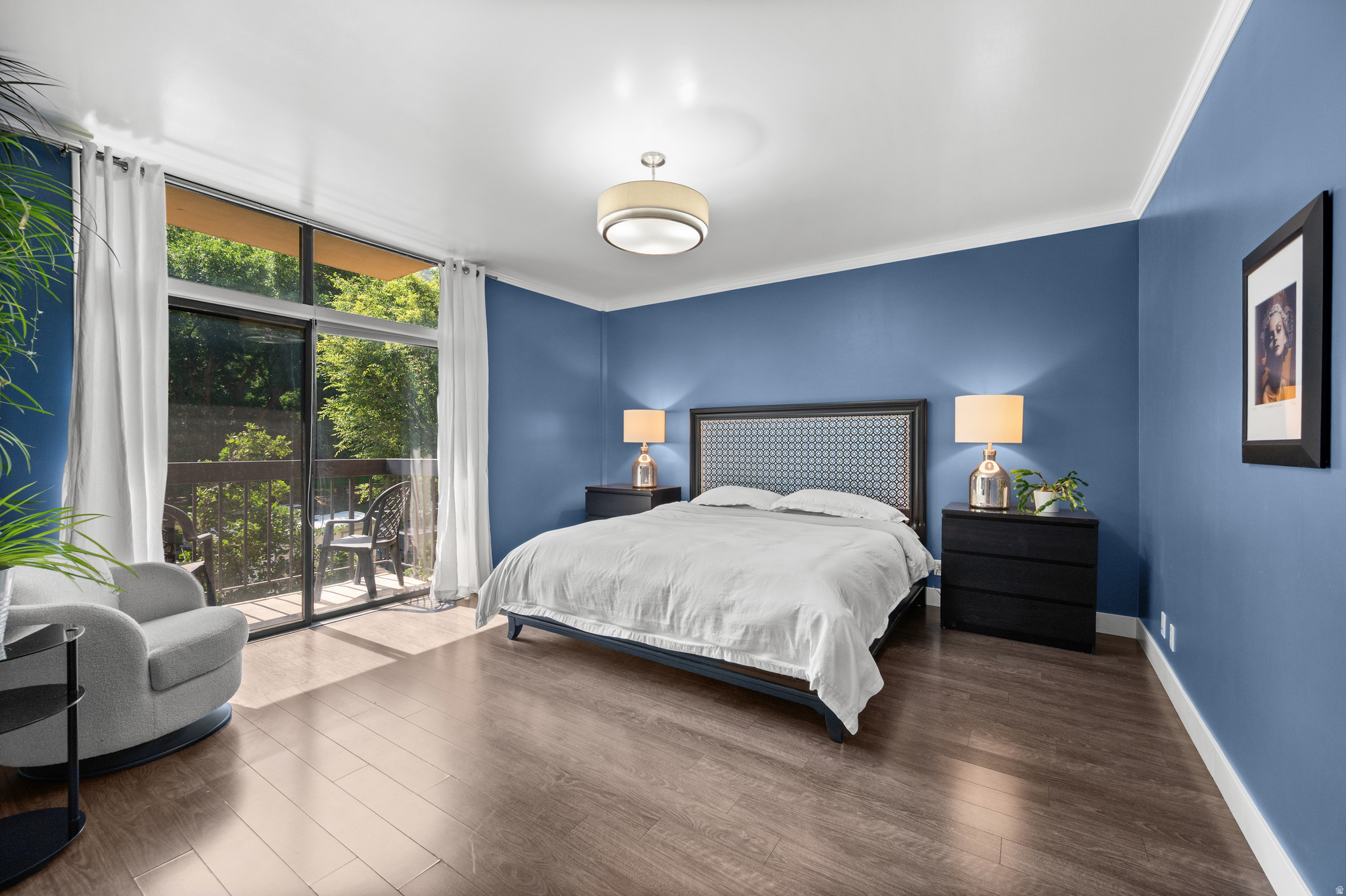DONNER TOWERS - Residential