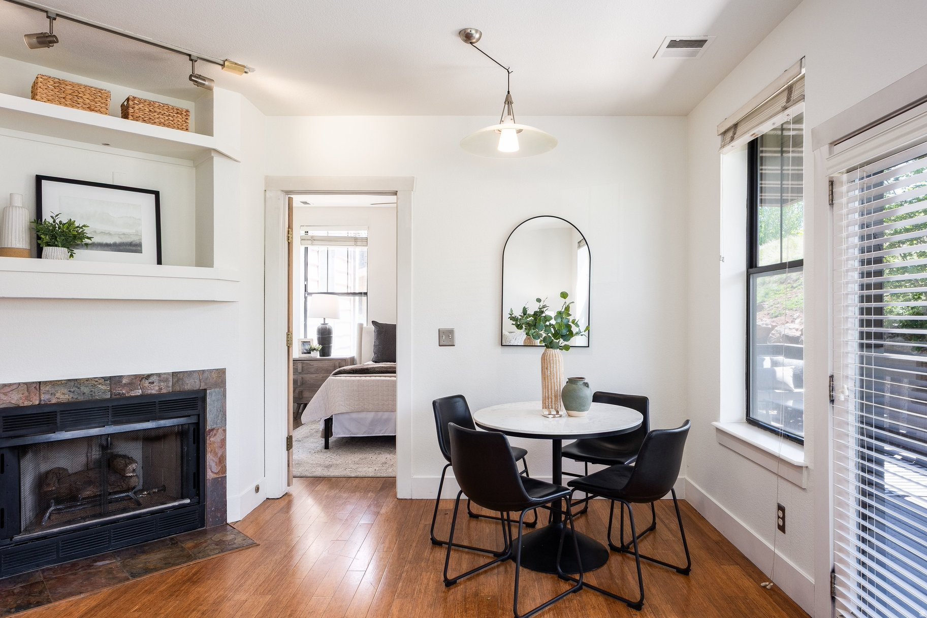 PINEBROOK POINTE CONDOMINIUMS - Residential