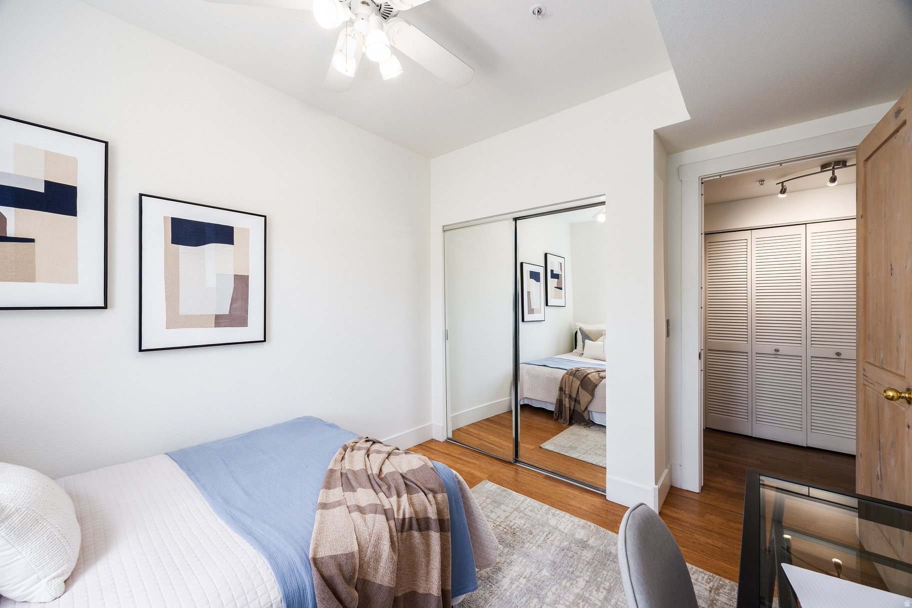 PINEBROOK POINTE CONDOMINIUMS - Residential