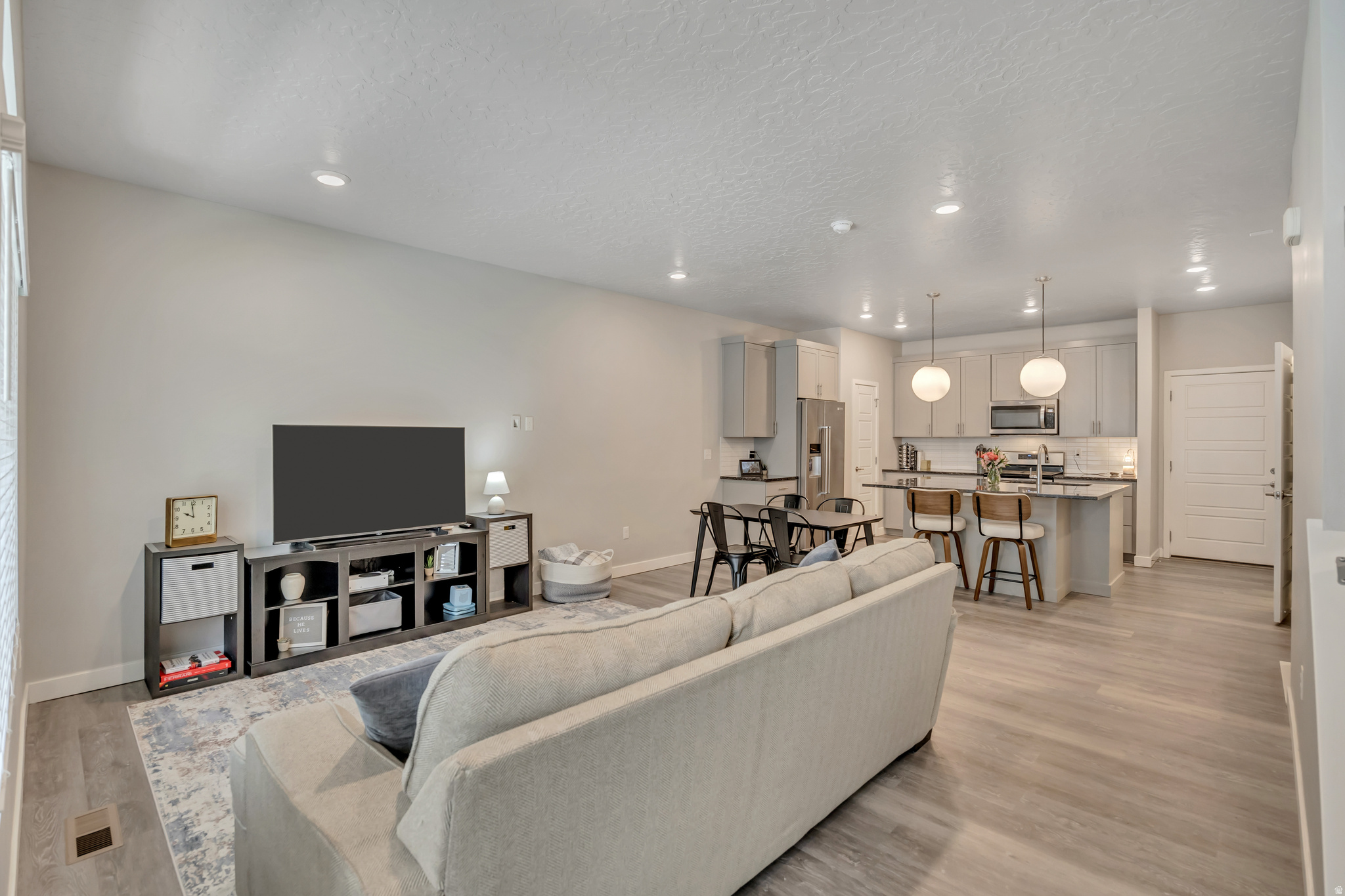 HOLBROOK FARMS - Residential