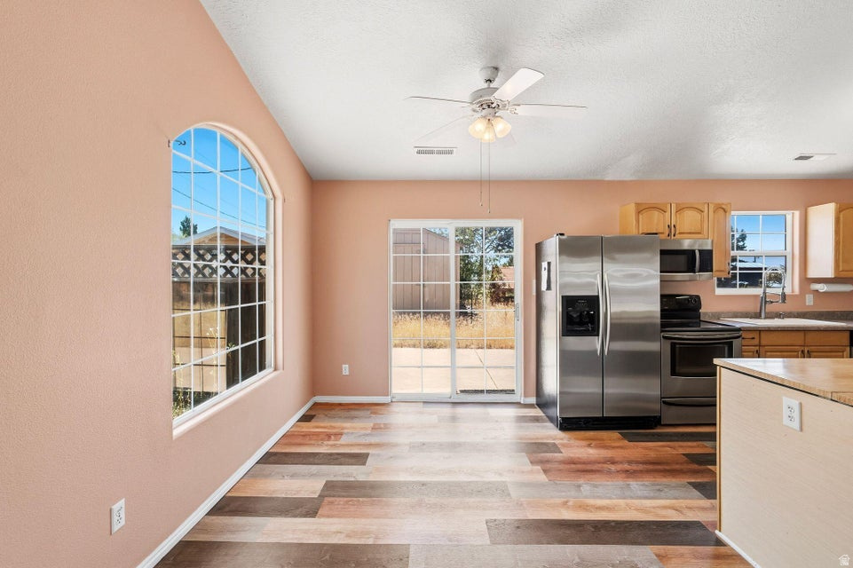 DIXIE DEER ESTATES - Residential