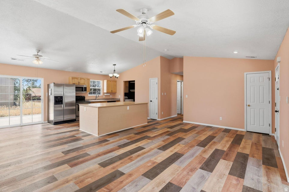 DIXIE DEER ESTATES - Residential
