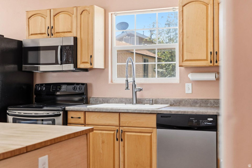 DIXIE DEER ESTATES - Residential