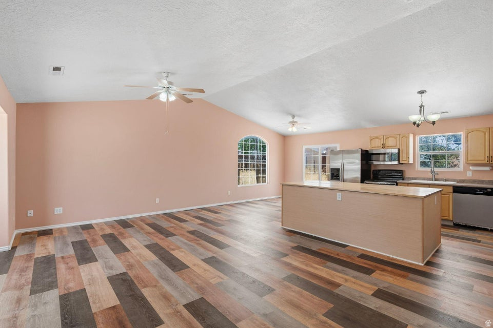 DIXIE DEER ESTATES - Residential