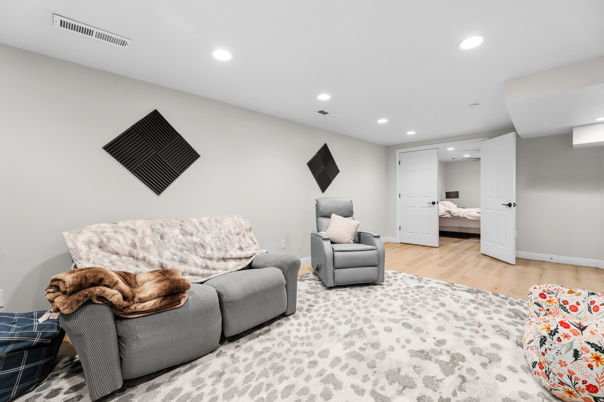 WHITE CITY NO 1 - Residential