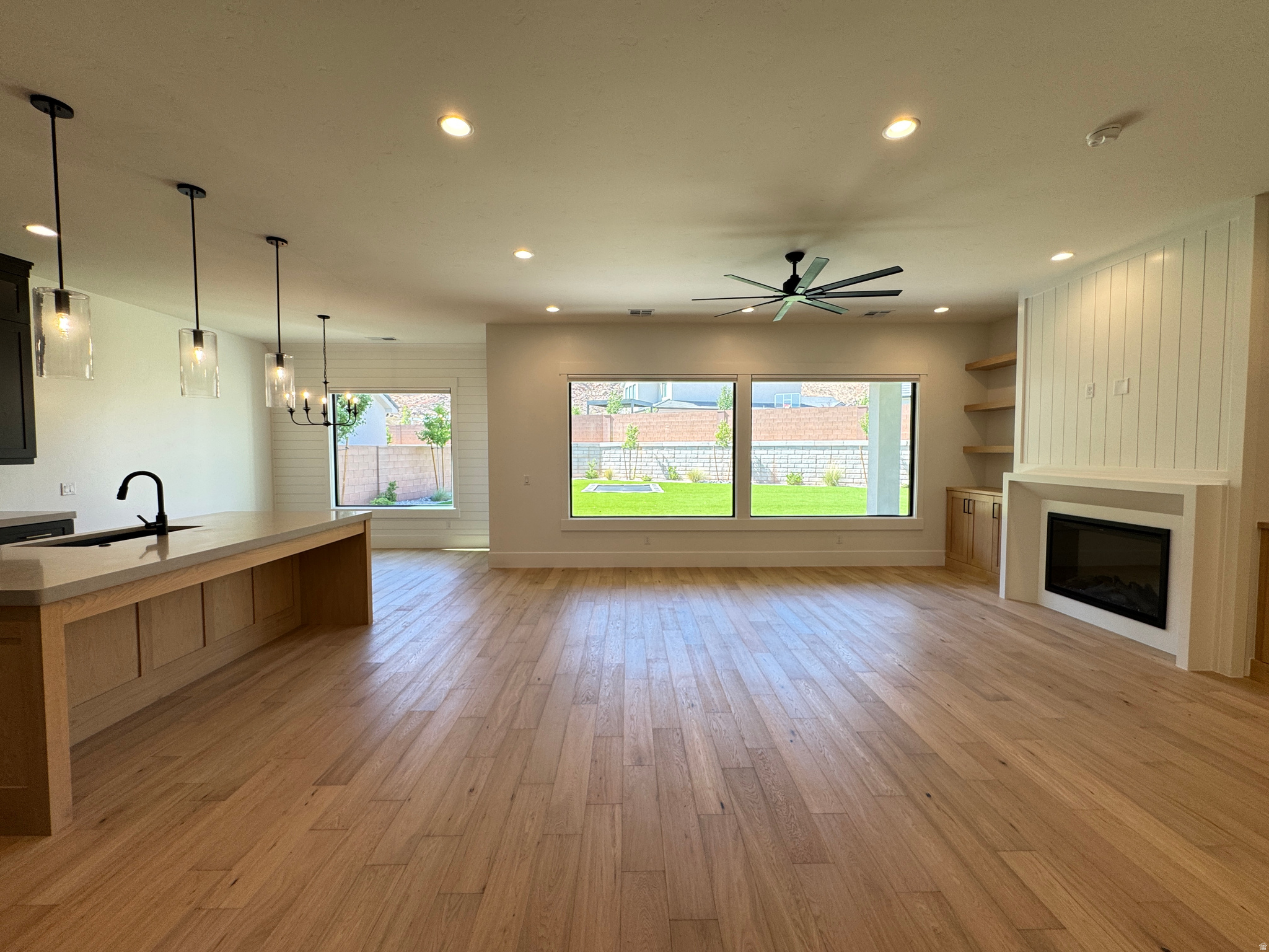 RED MESA @ SUNRISE VALLEY - Residential