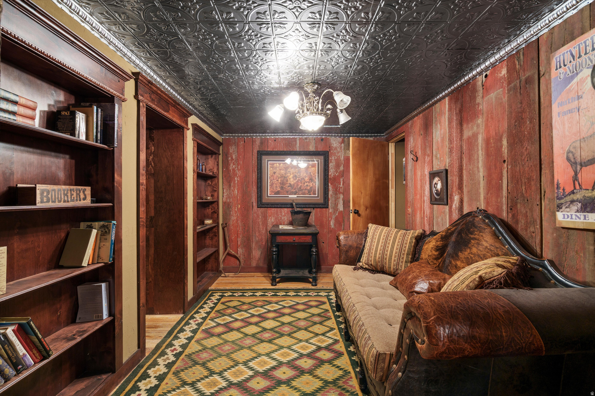 SCARE CANYON - Residential