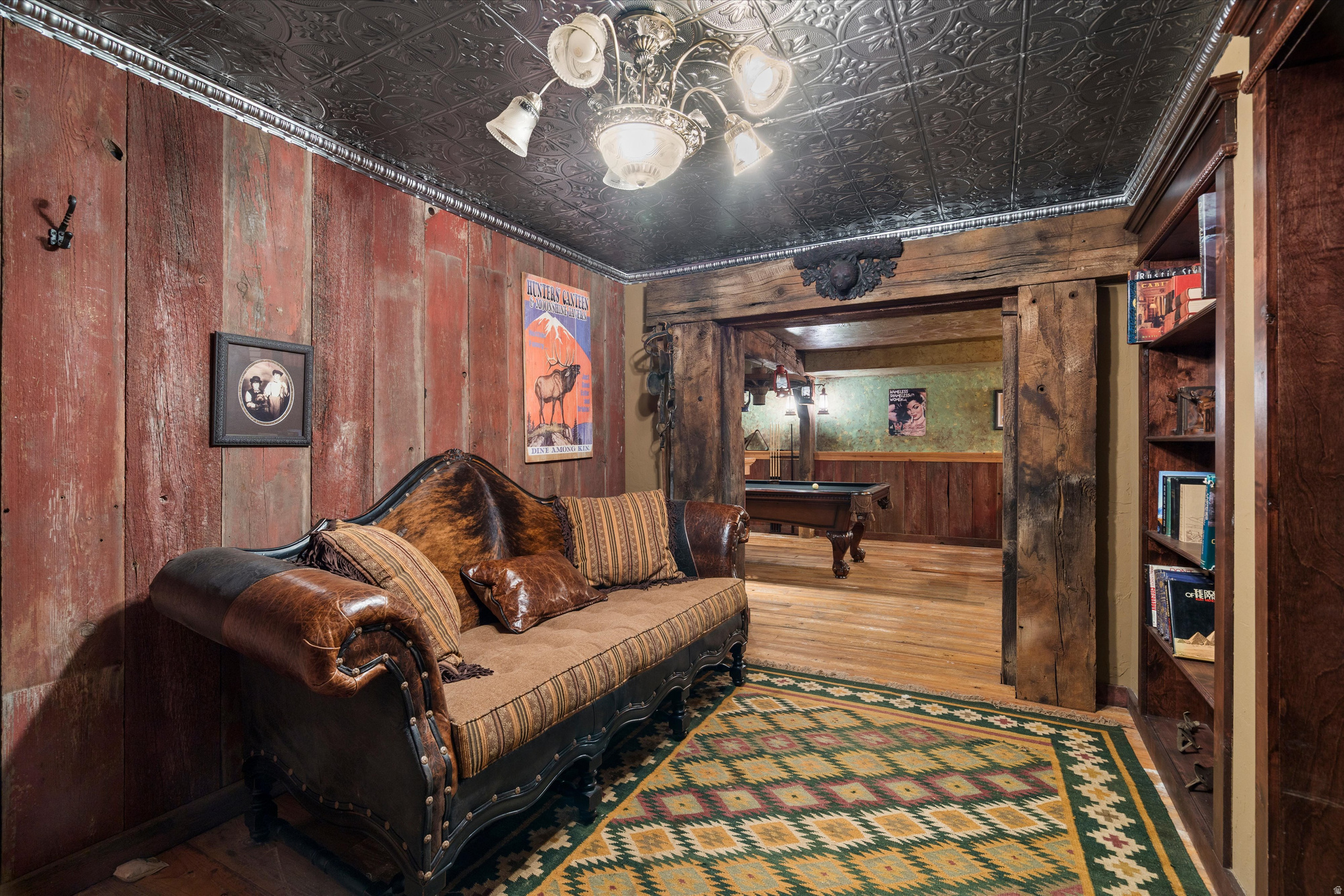 SCARE CANYON - Residential