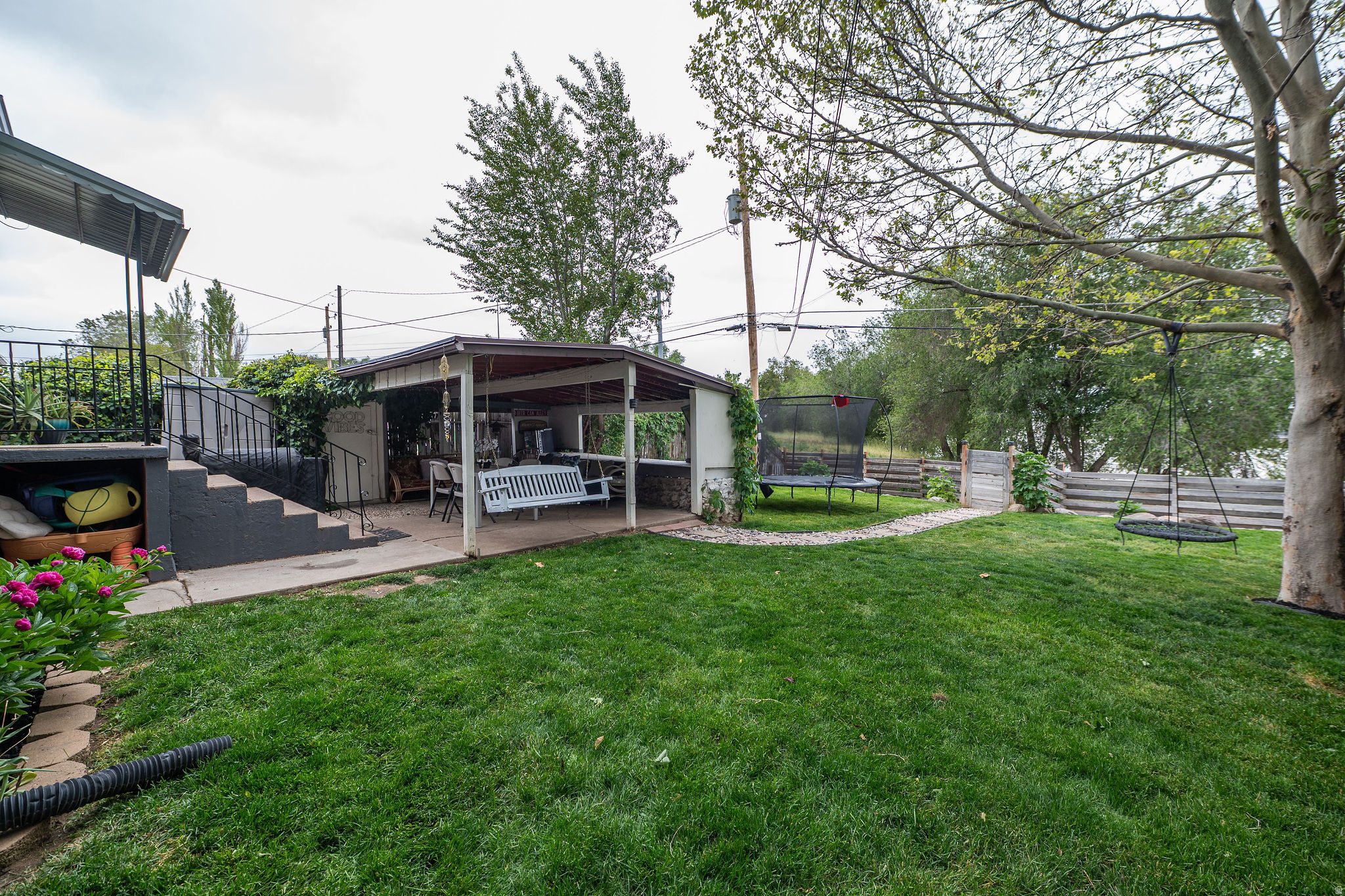 COUNTRY CLUB HEIGHTS - Residential