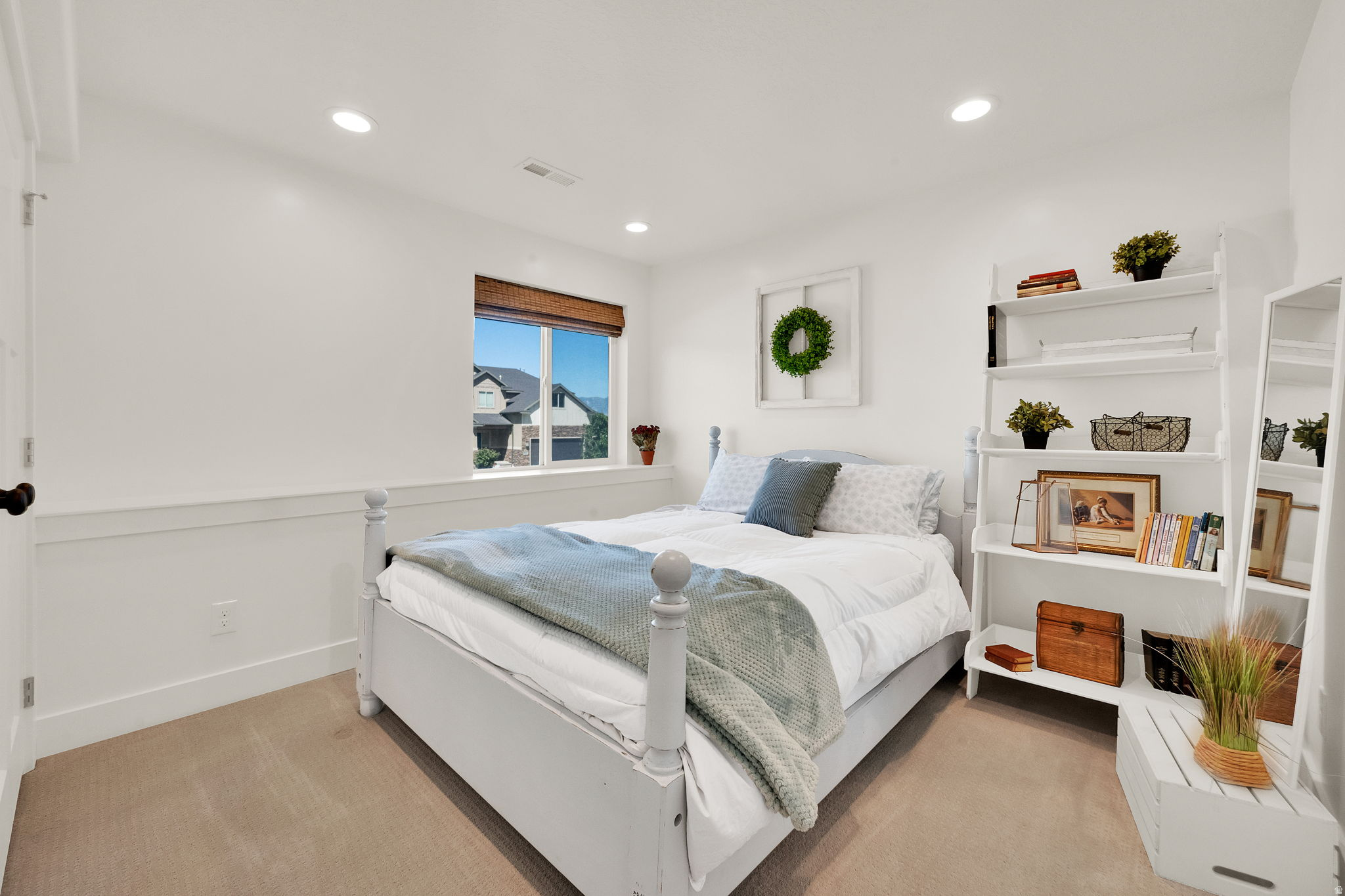 RIDGE - Residential