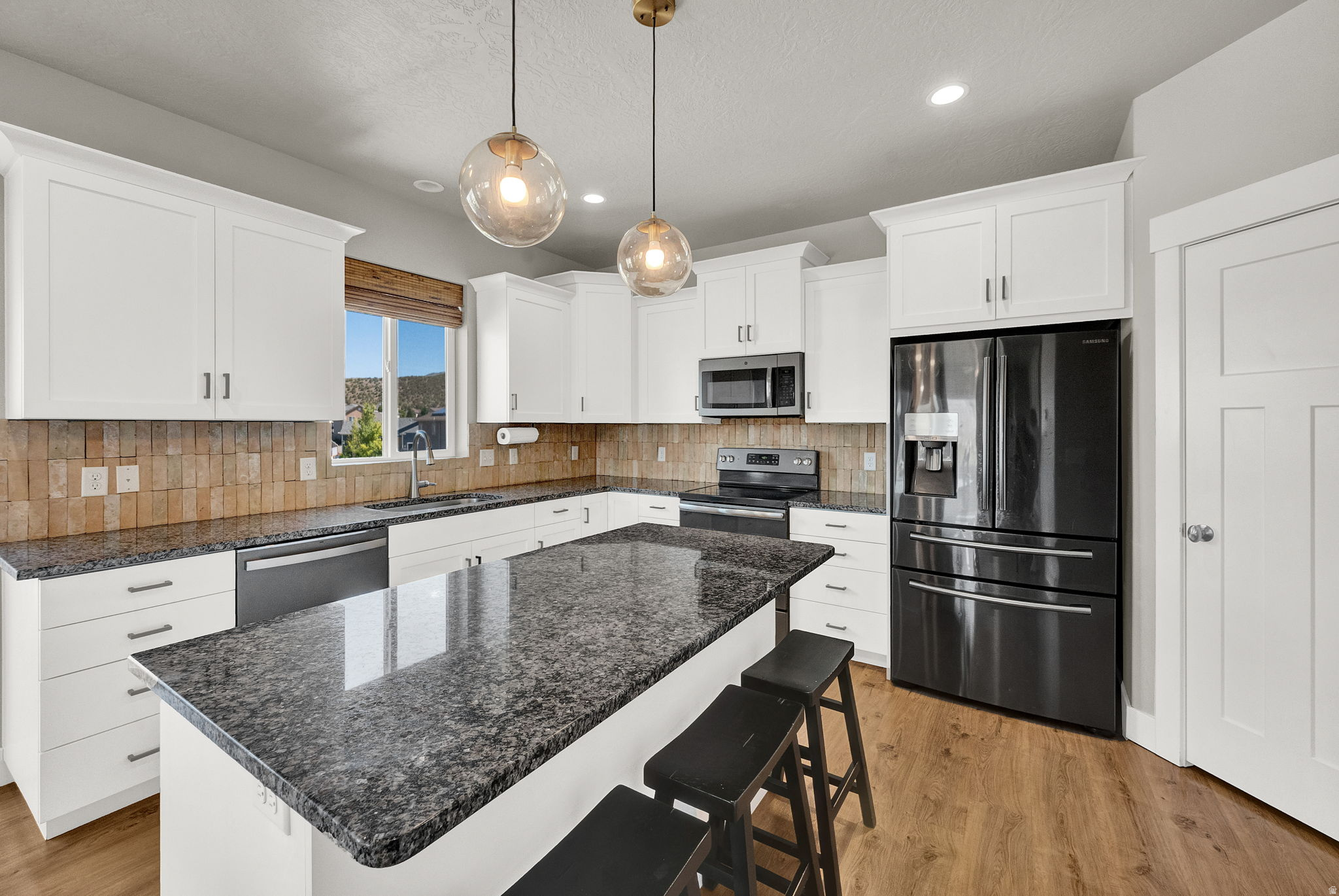 RIDGE - Residential