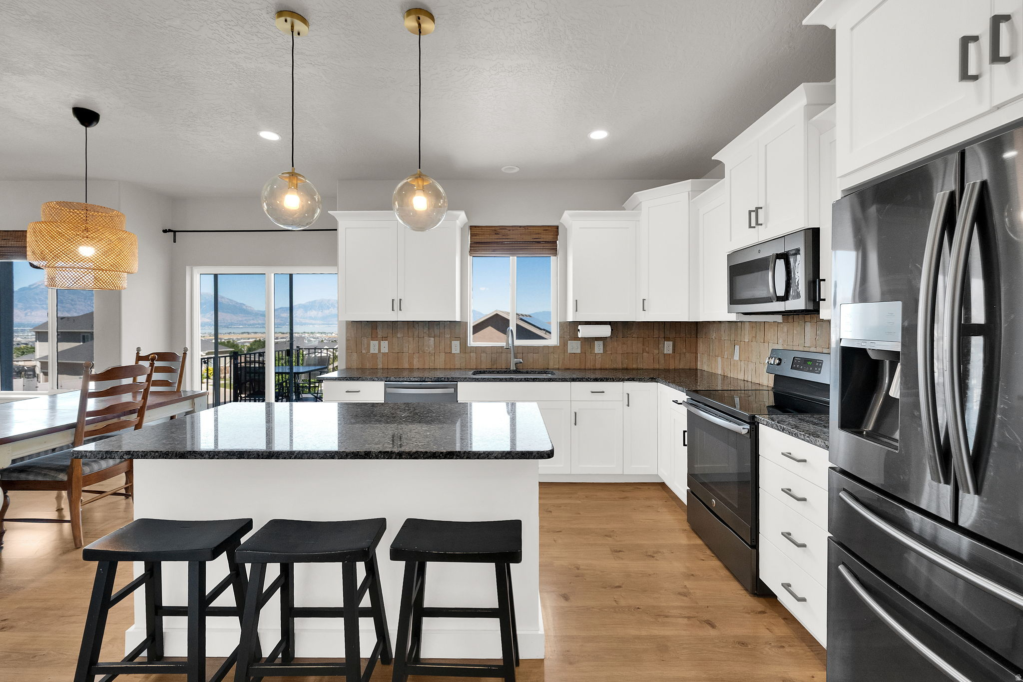 RIDGE - Residential